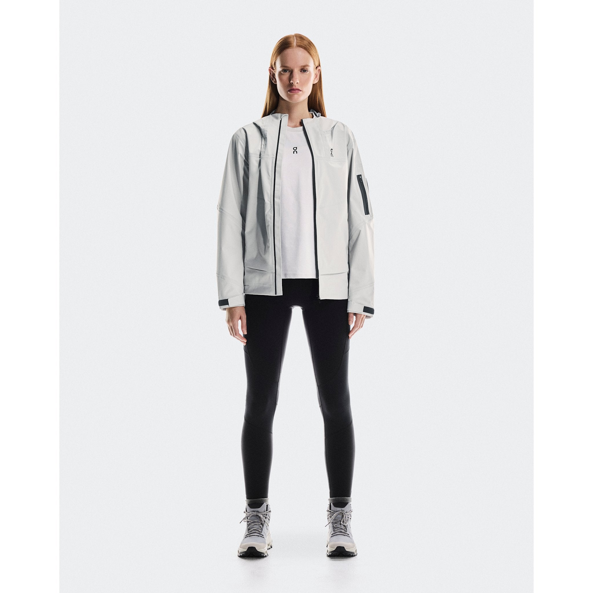 On Trek Tight Black