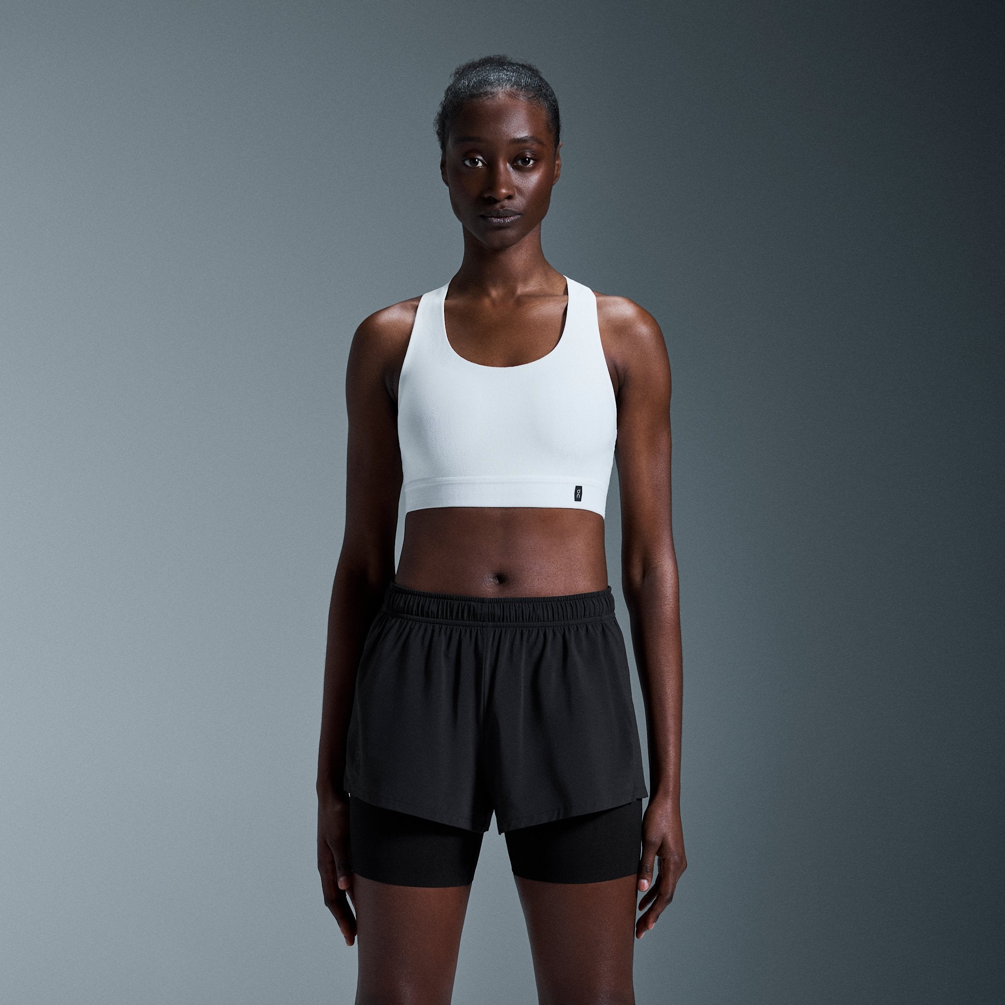 On Pace Bra Undyed-White | Black