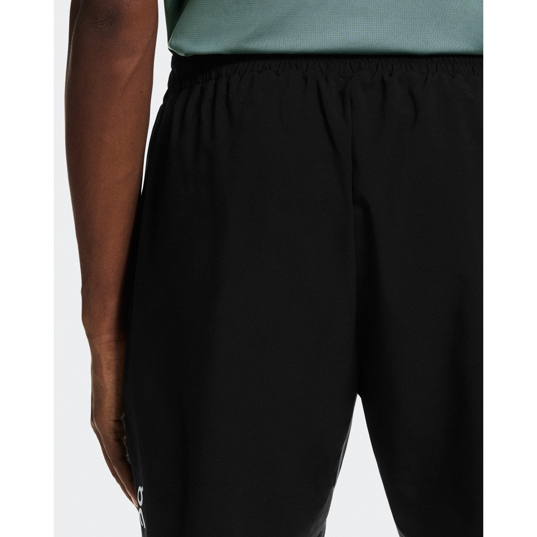 On 7" Court Shorts Black