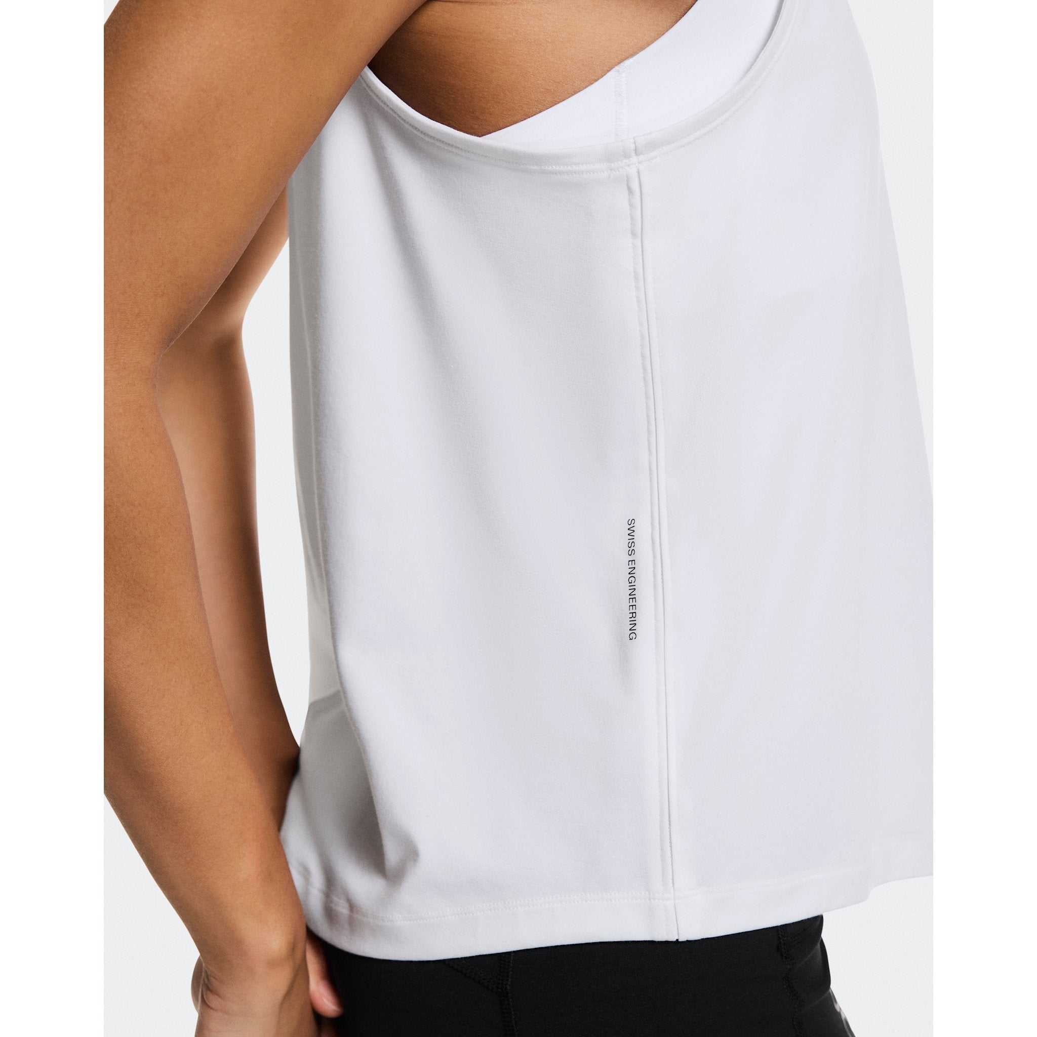 On Focus Tank White