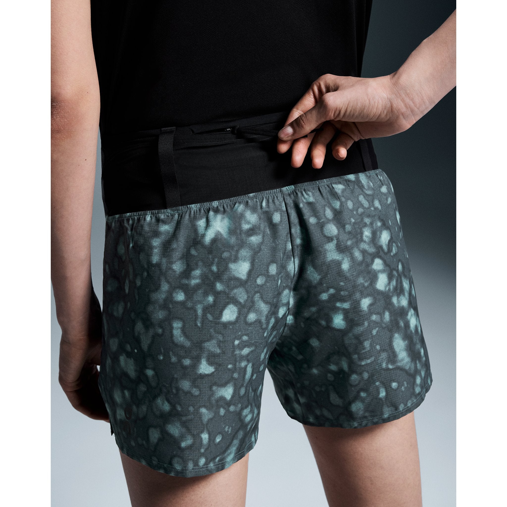 On Trail Shorts Storm