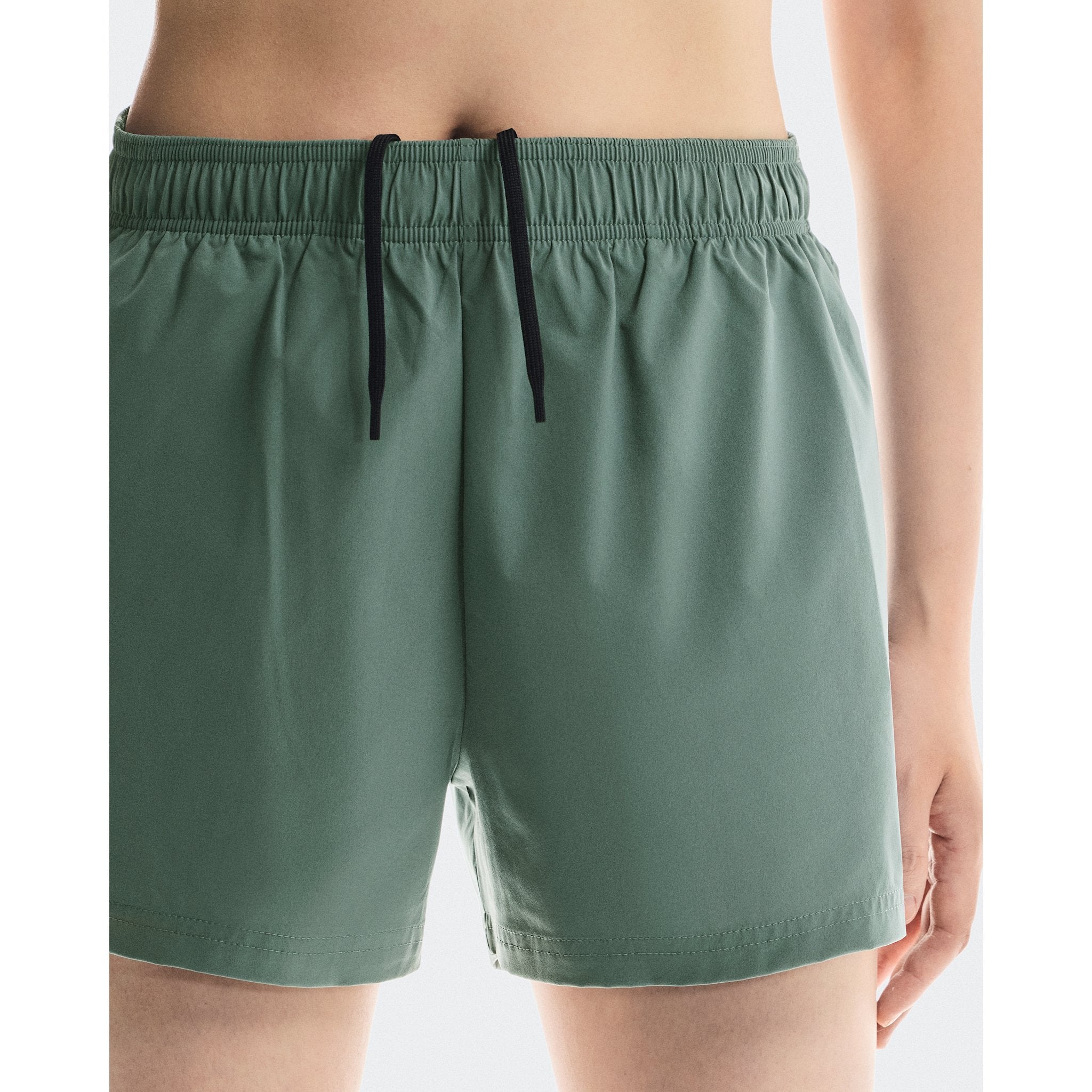 On 3" Core Shorts Olive