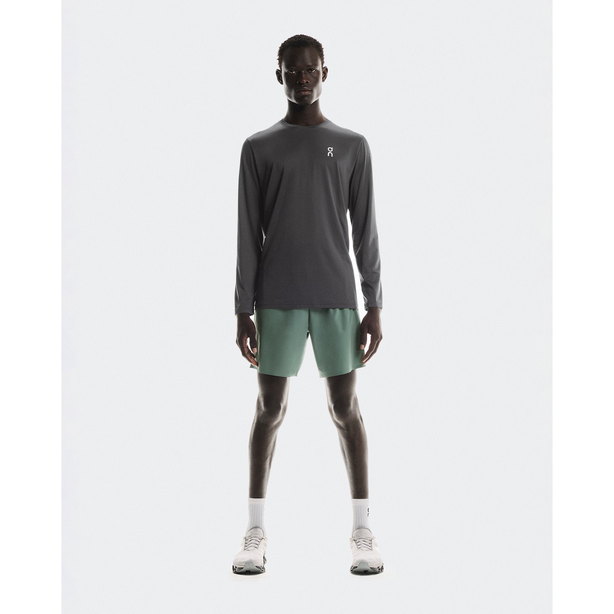 On 7" Performance Shorts Olive