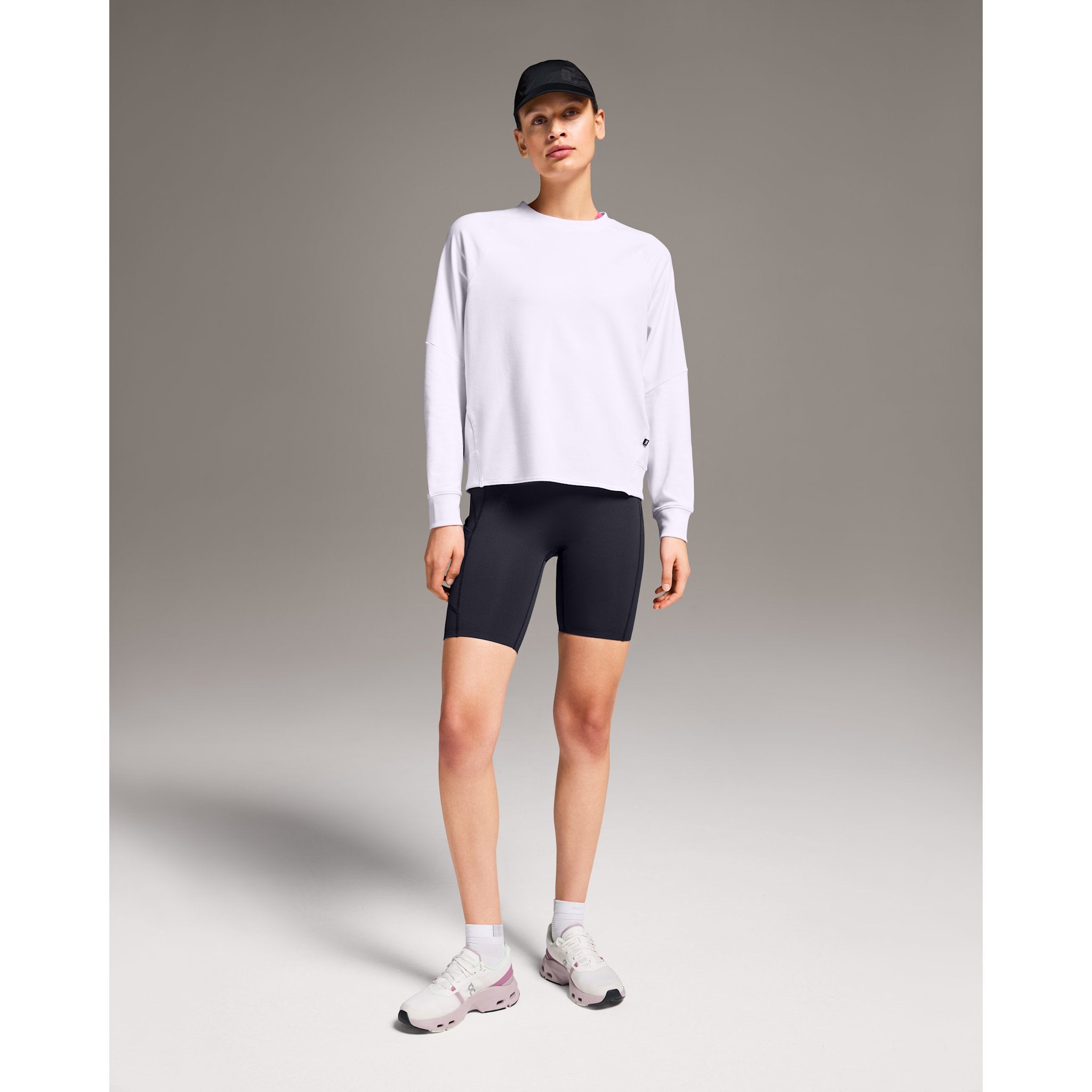 On Movement Crew White