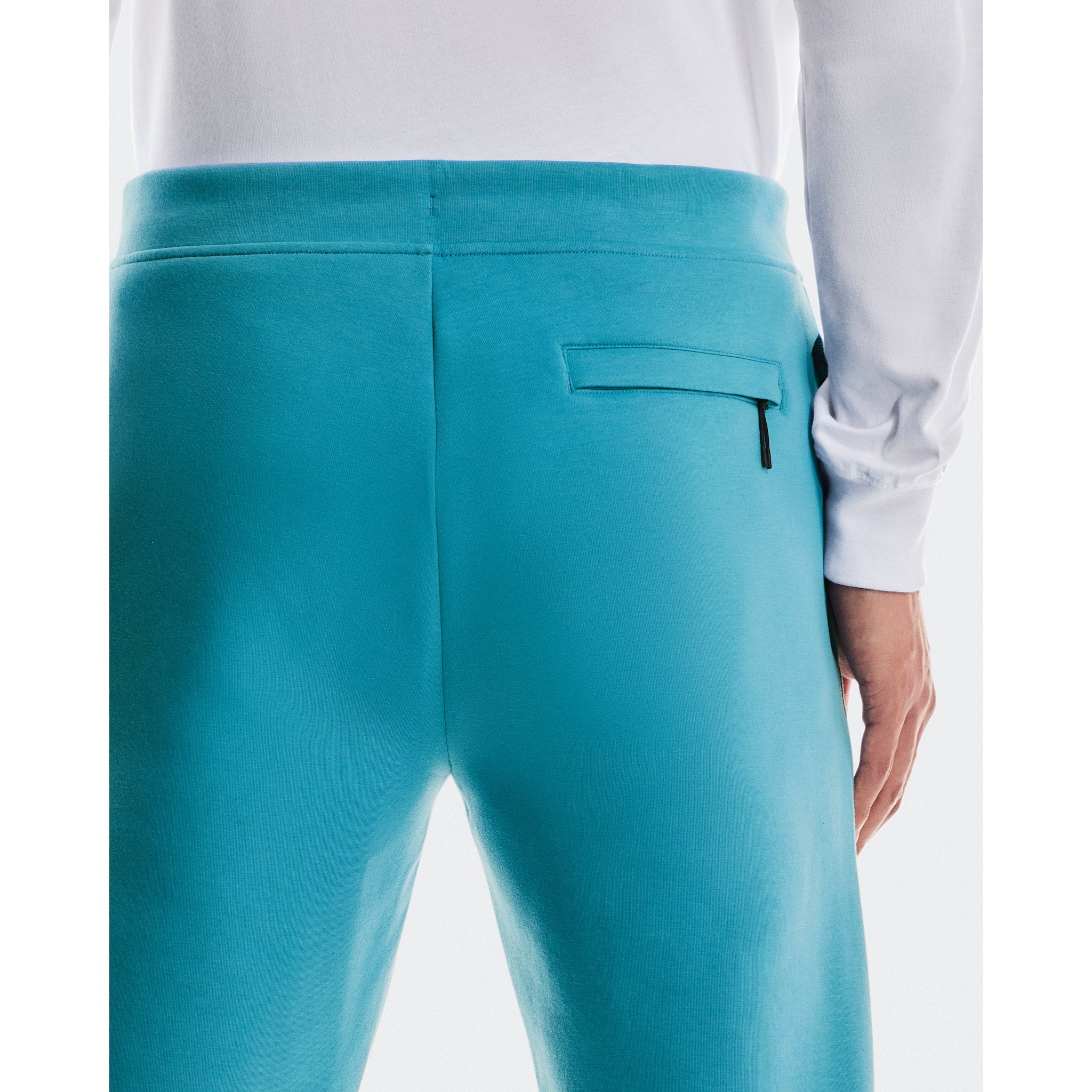 On Focus Tech Sweatpants Niagara
