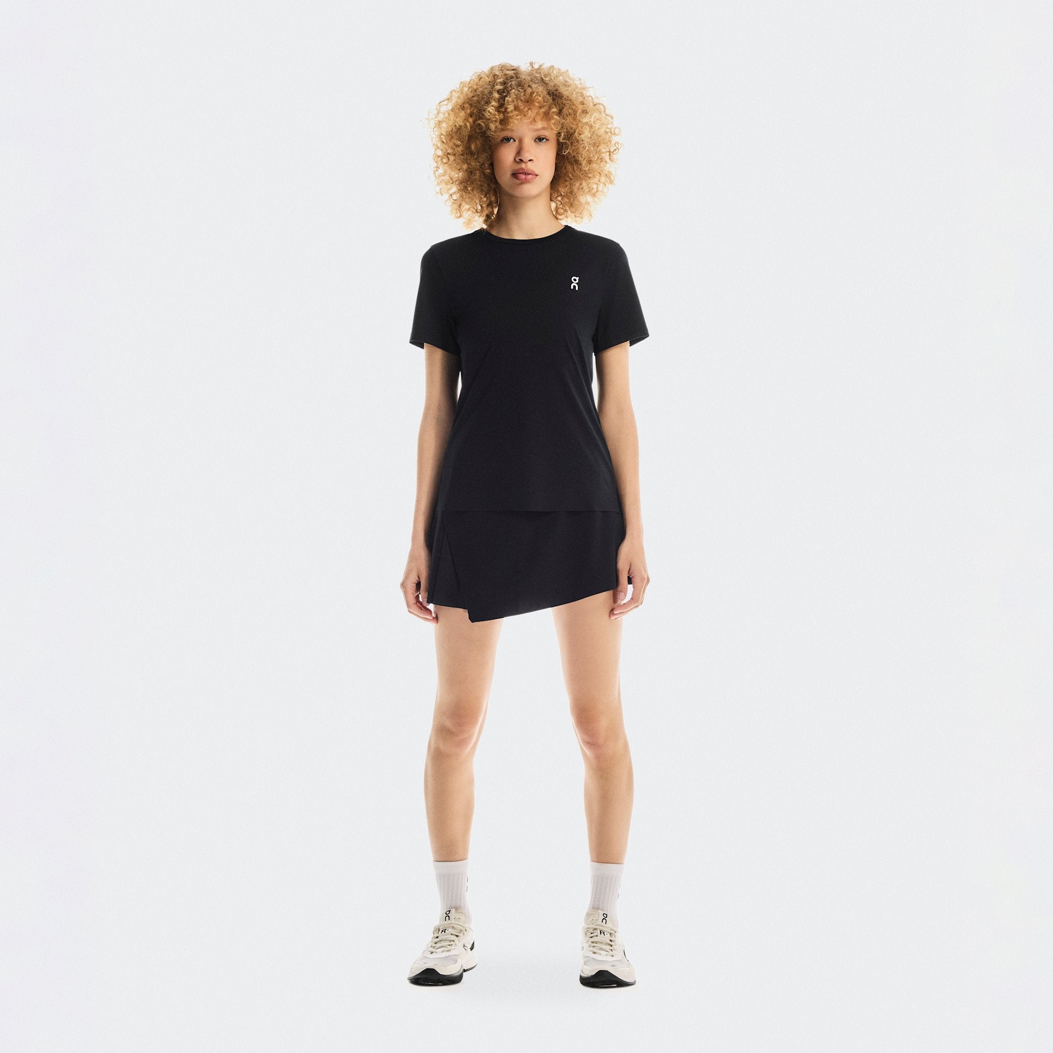 On Court Skirt Side Pleat Black