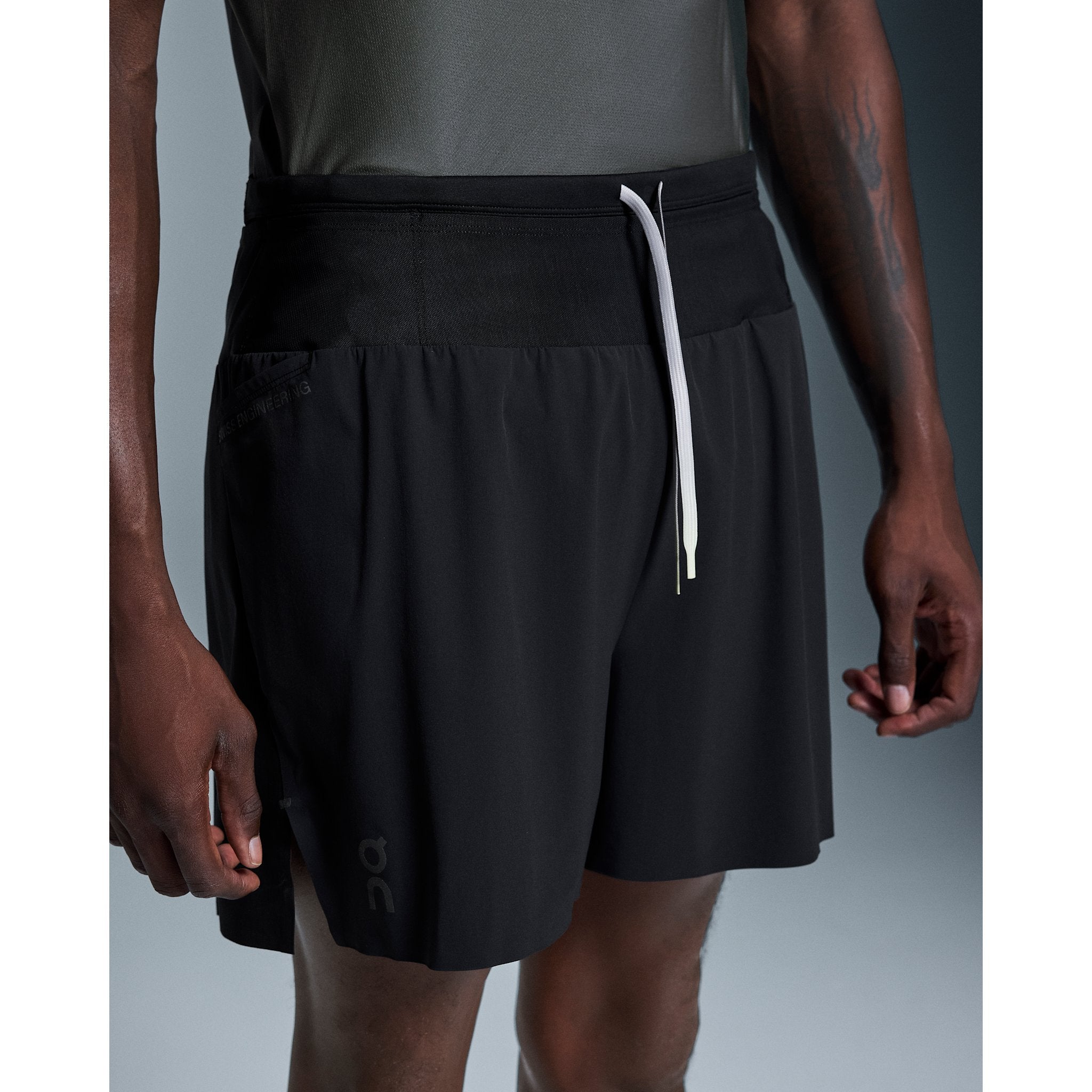 On Ultra Shorts Black | Black