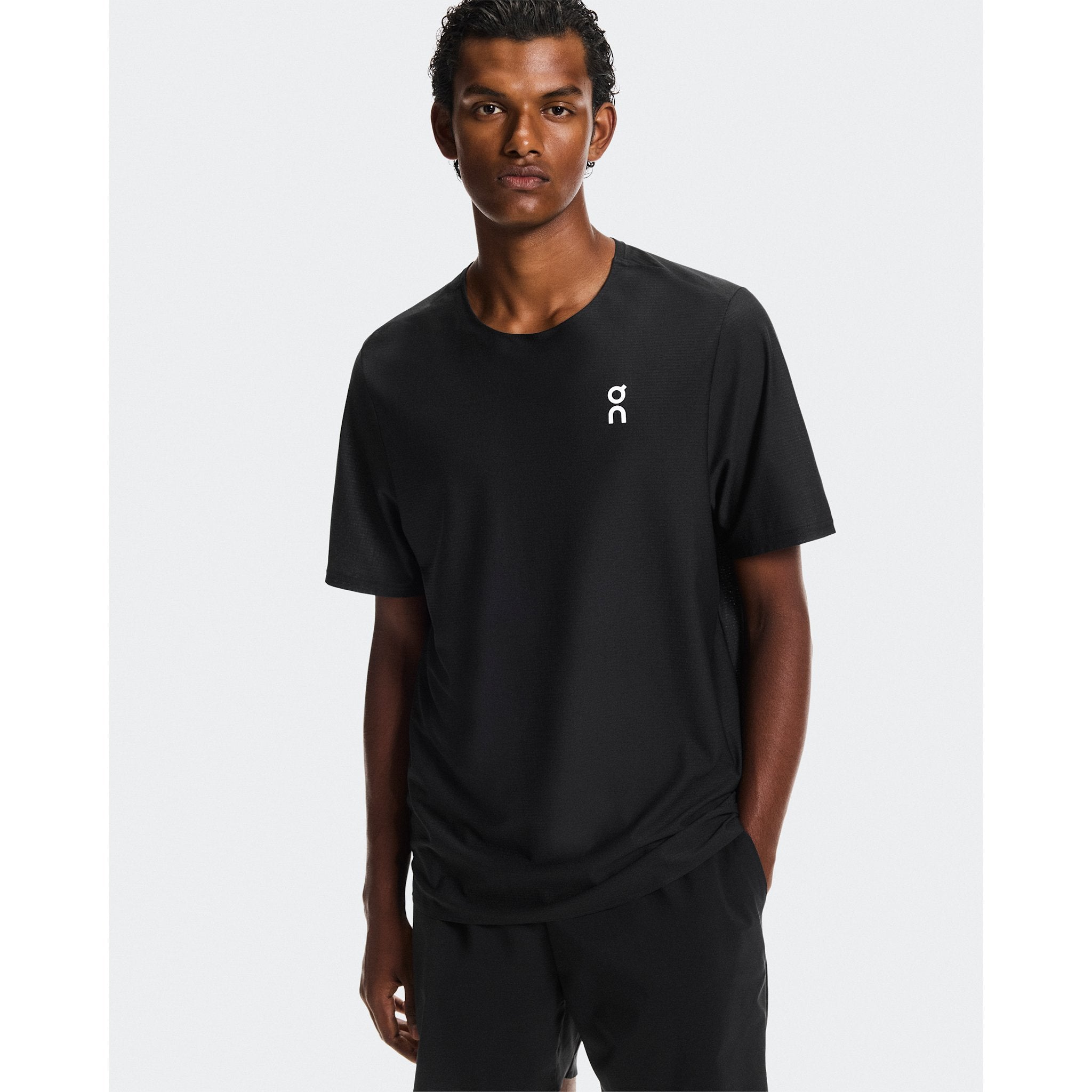On Court-T Black