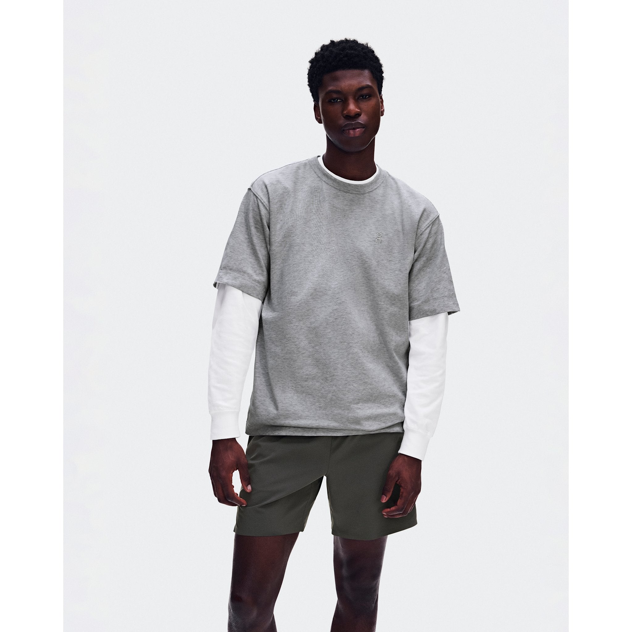 On Focus Shorts Shadow