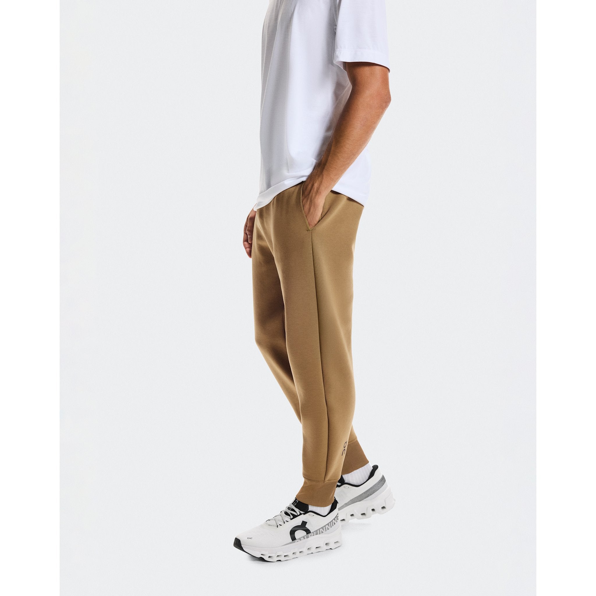 On Focus Tech Sweatpants Nutmeg
