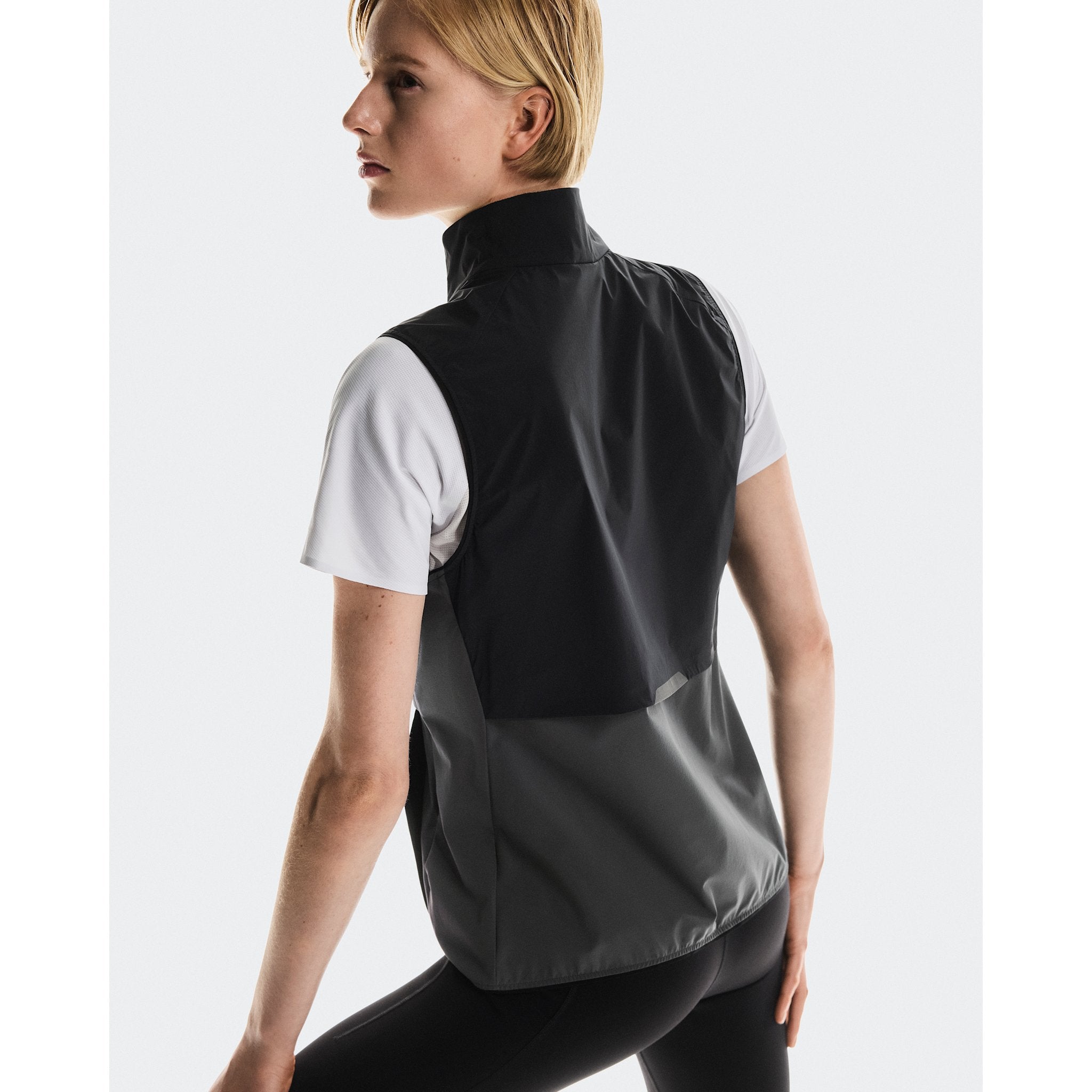 On Weather Vest Black | Eclipse