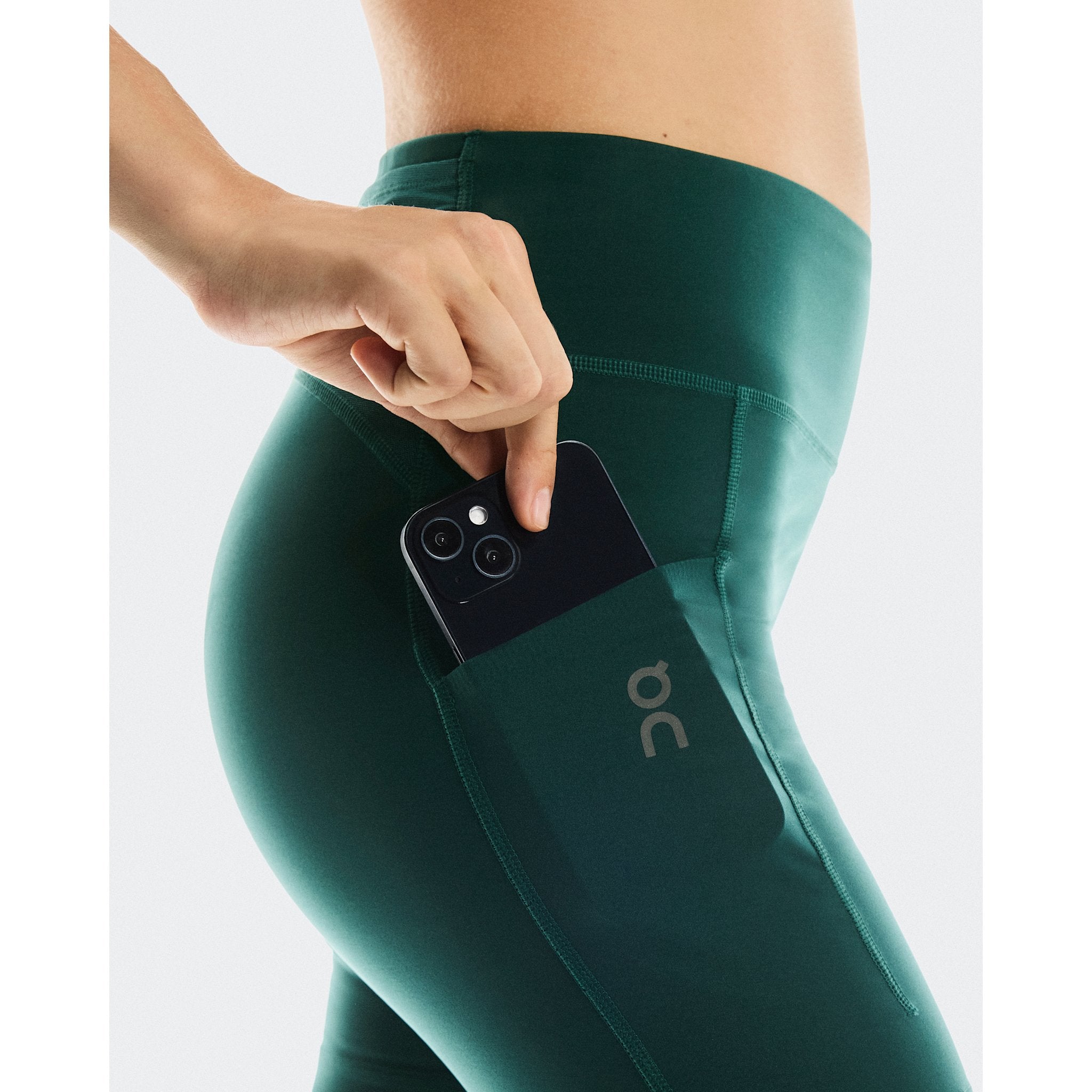 On Performance Tights Short Spirulina
