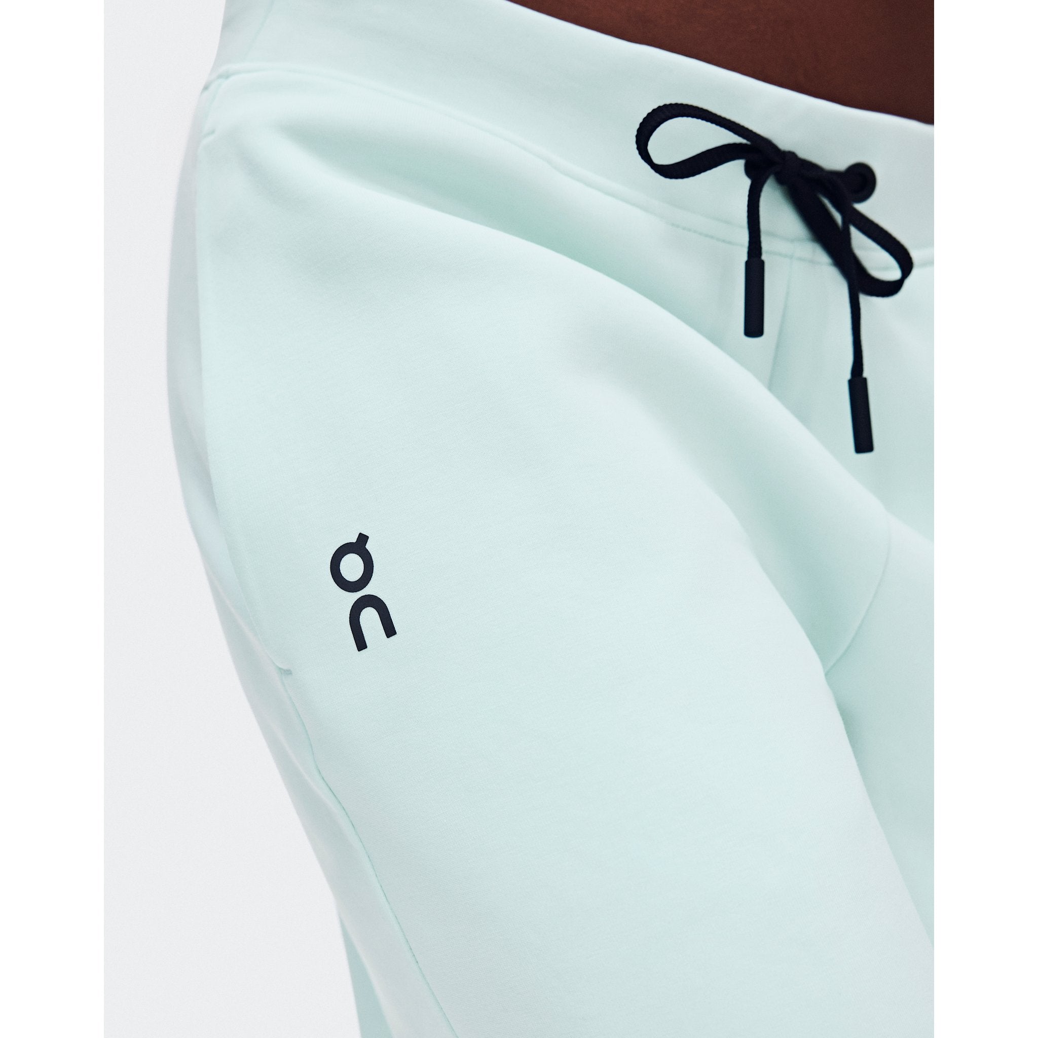 On Focus Tech Sweatpants Flurry