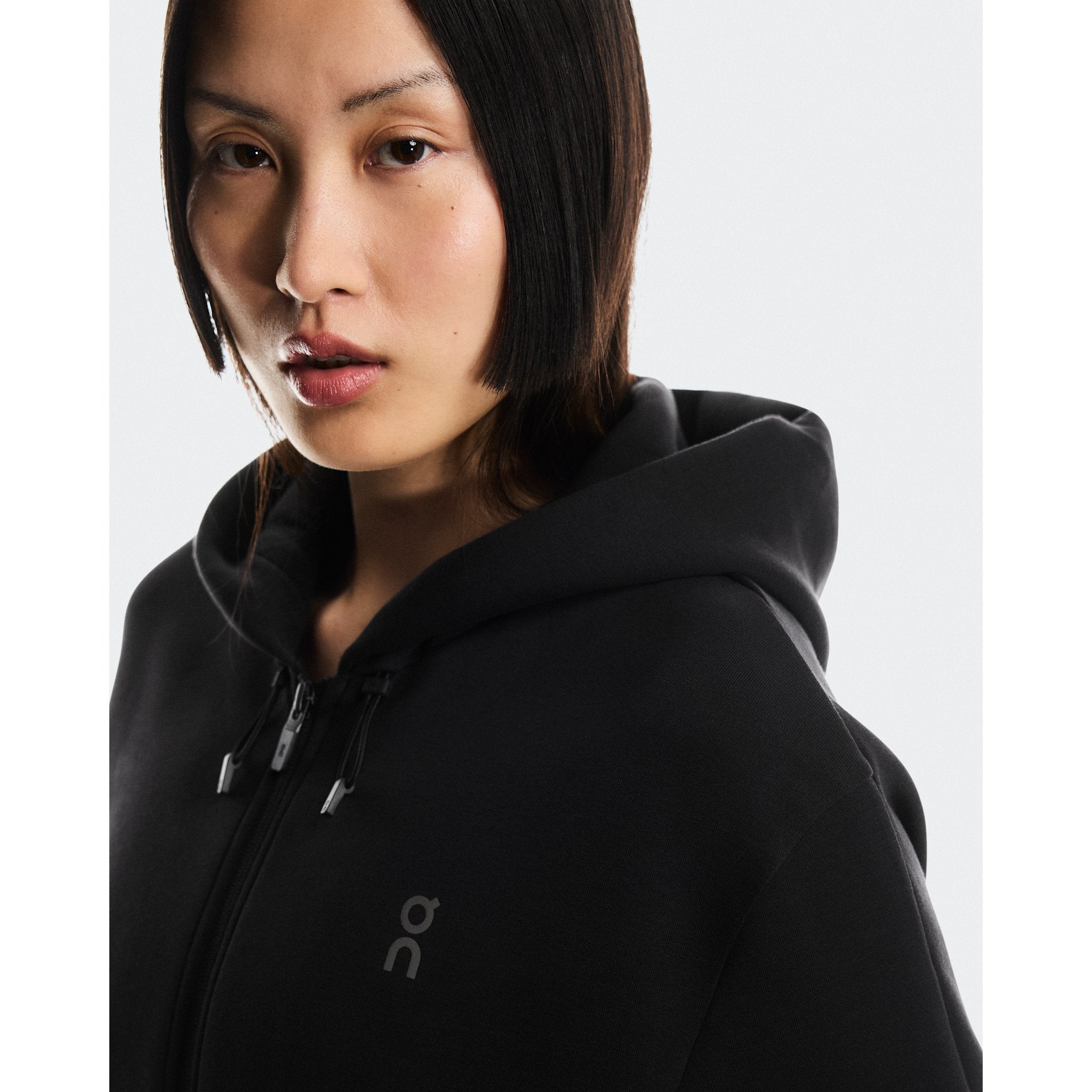 On Focus Tech Zip Hoodie Black