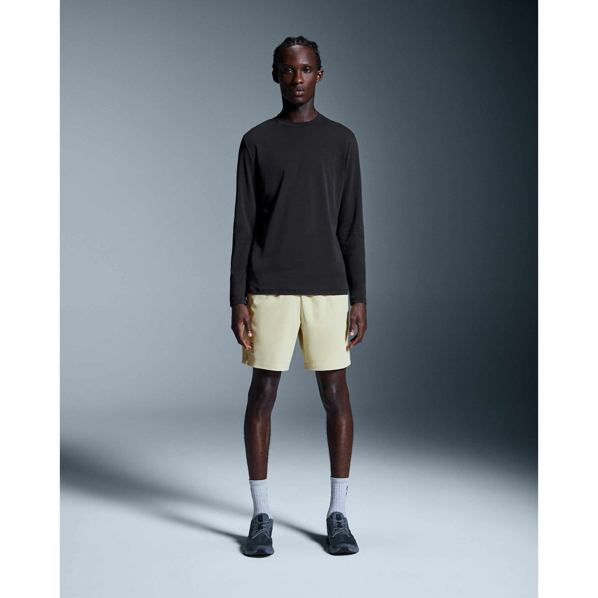 On Focus Long-T Black