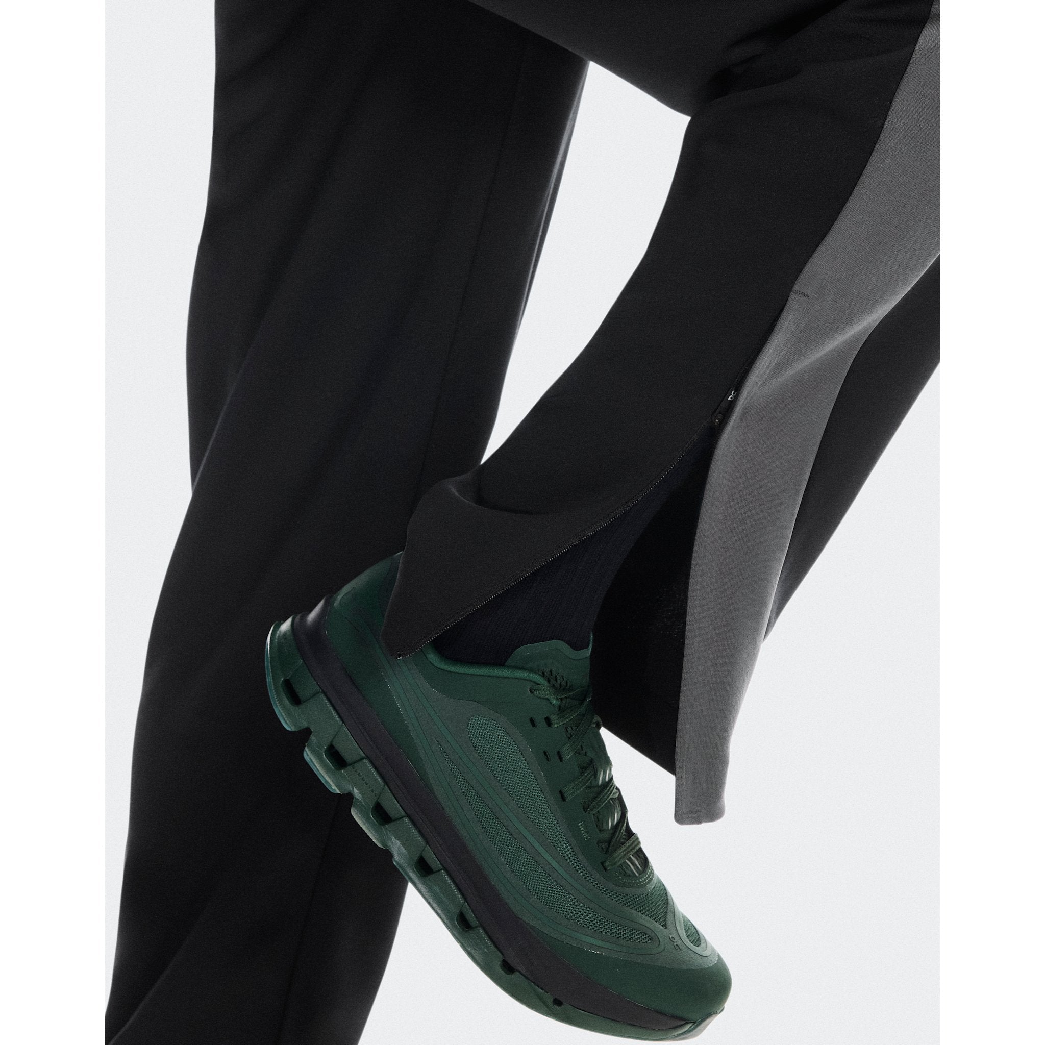 On Track Pants IKON Black | Eclipse