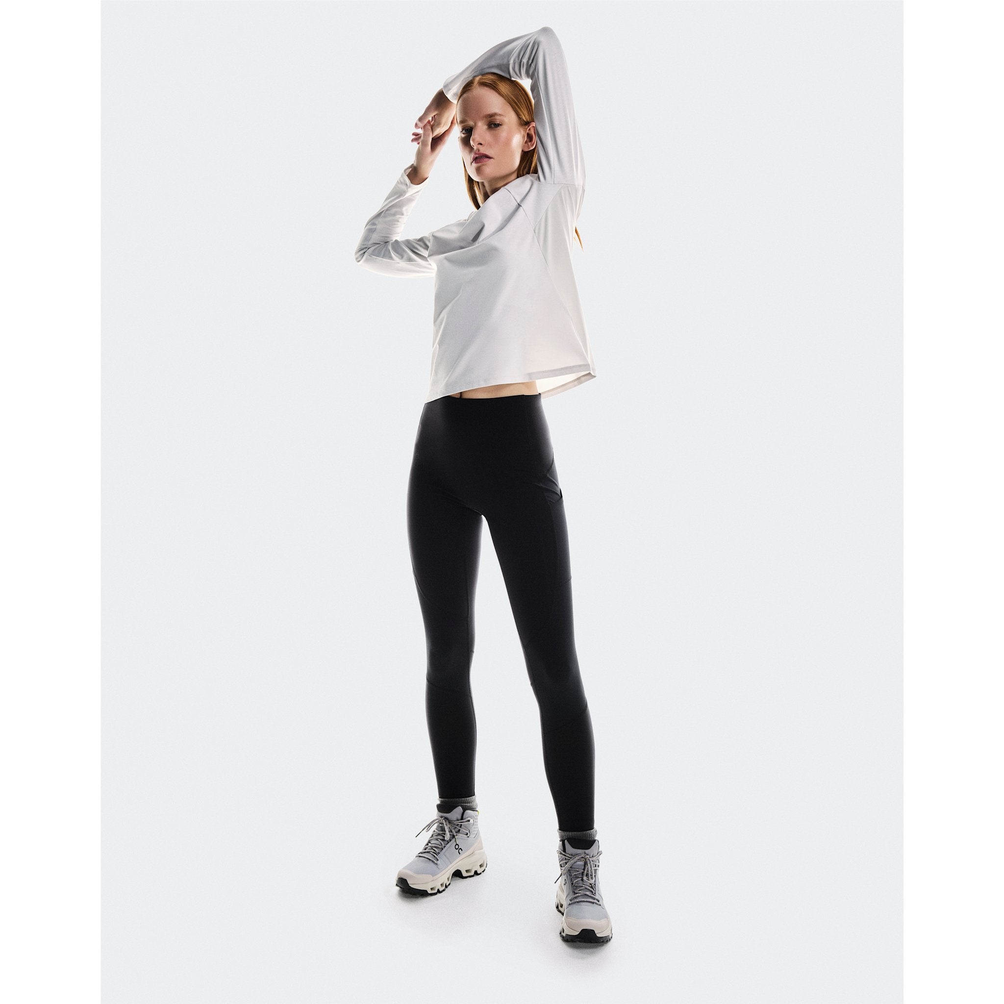 On Trek Tight Black
