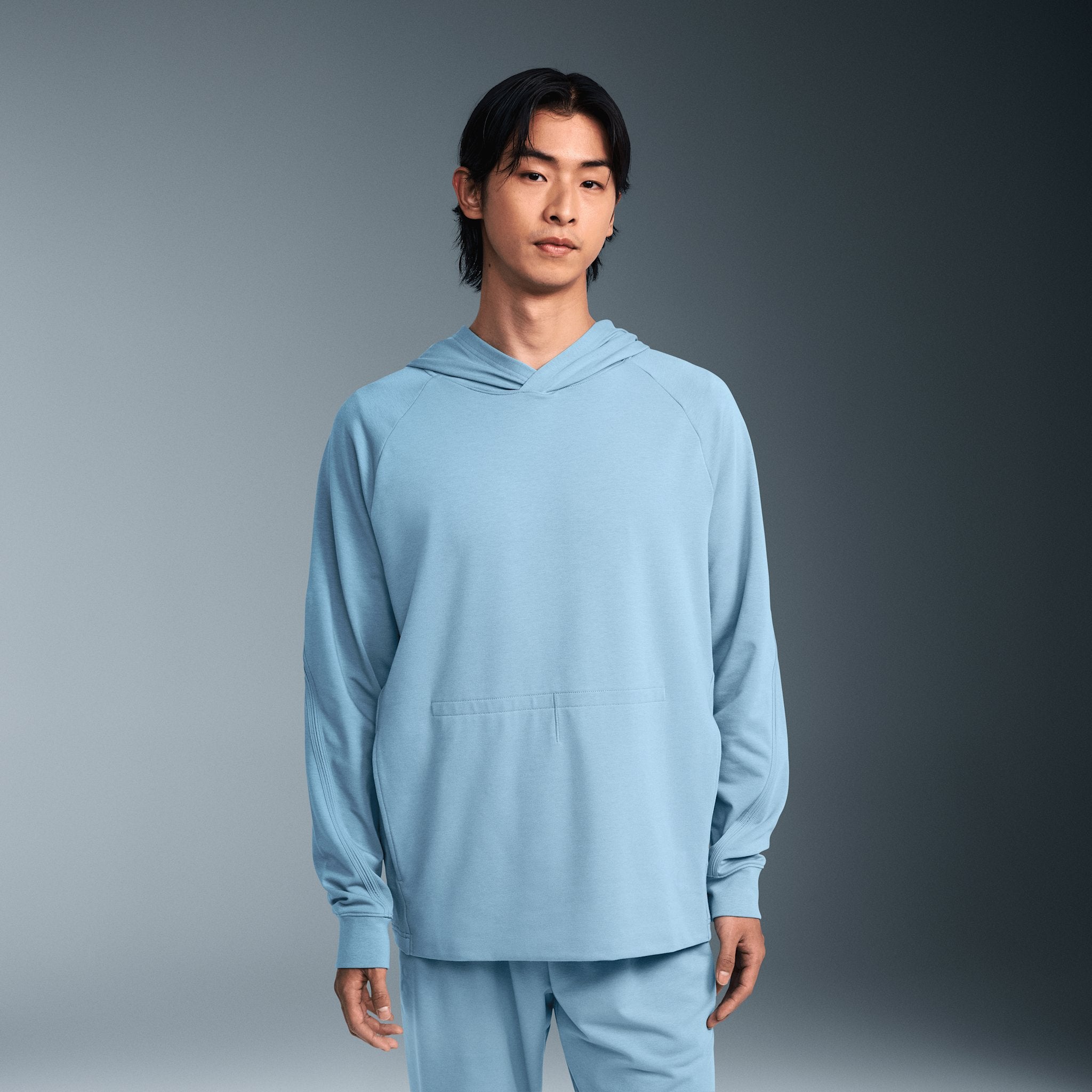 On Movement Hoodie Sand