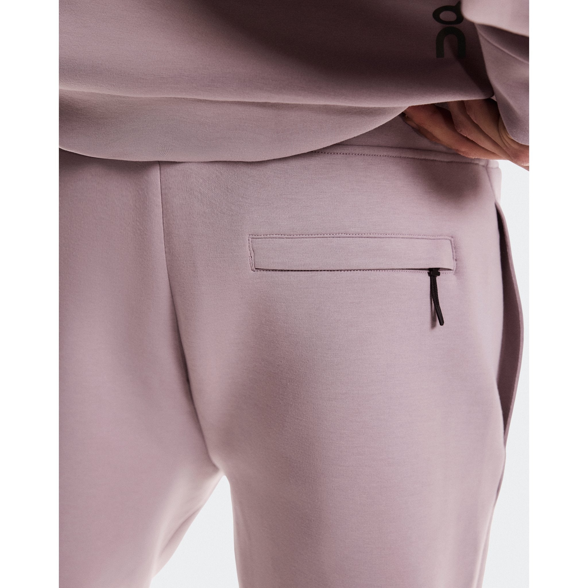 On Focus Tech Sweatpants Heron