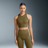 On Movement Crop Black