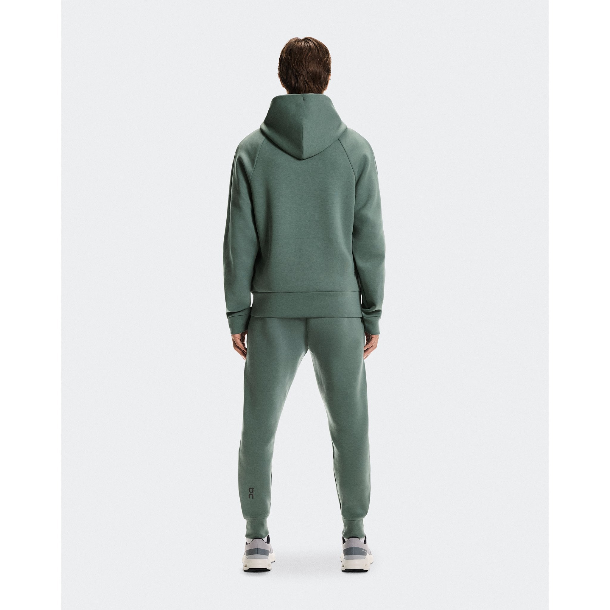 On Focus Tech Hoodie Olive