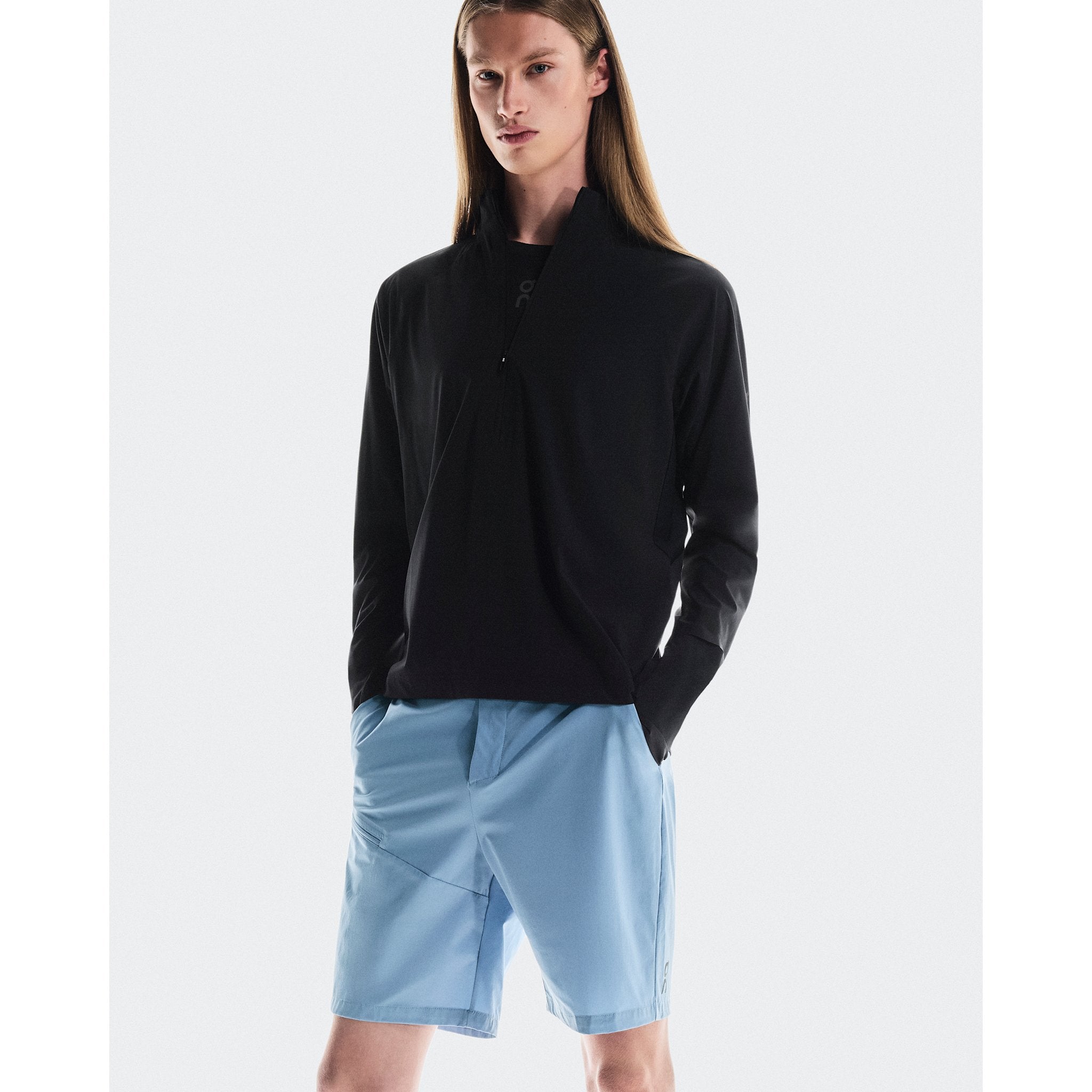 On Trek Short Chambray