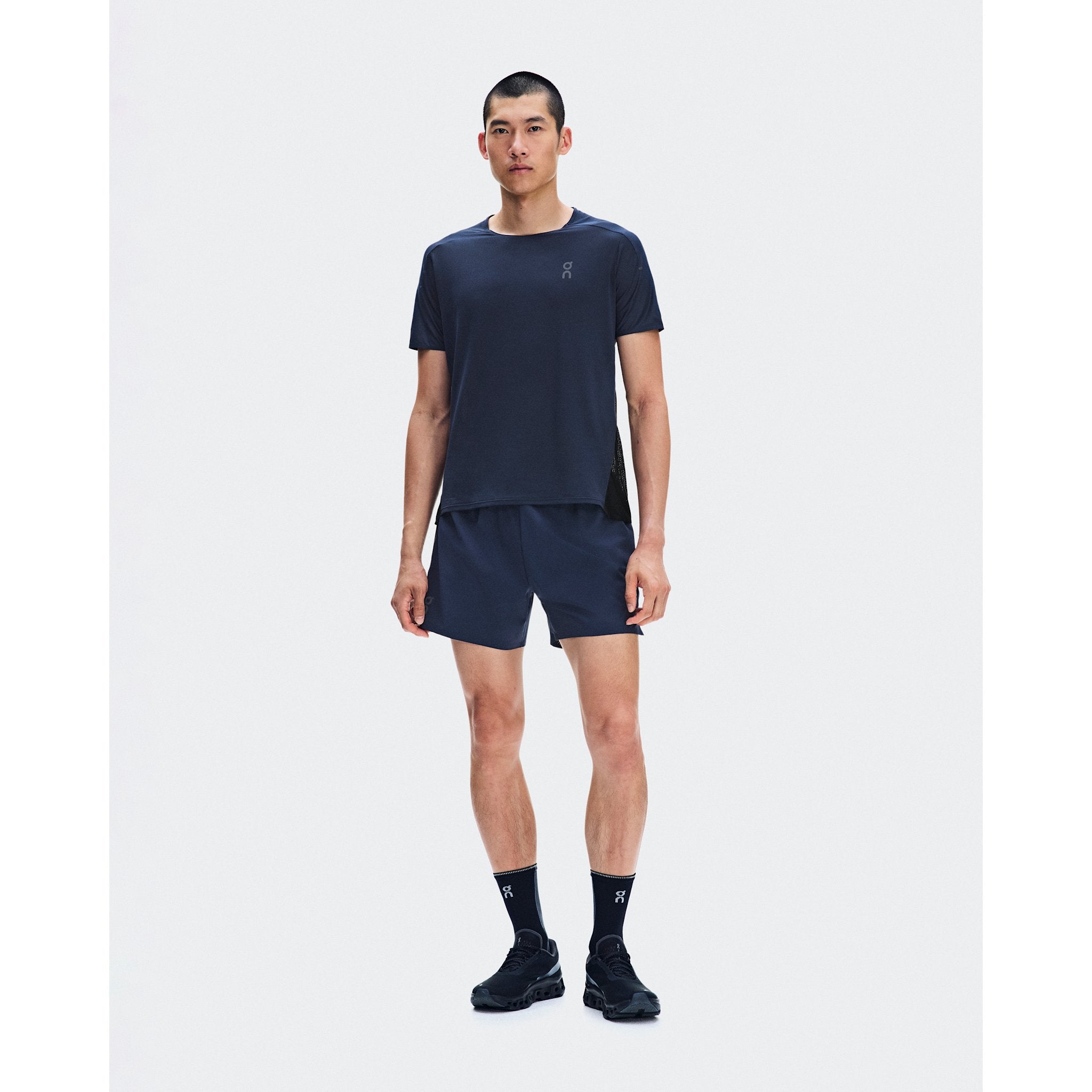 On 5" Performance Shorts Midnight