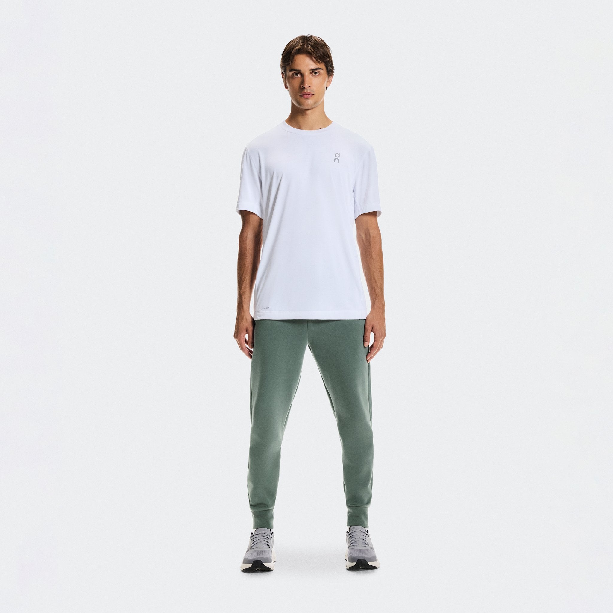 On Focus Tech Sweatpants Olive