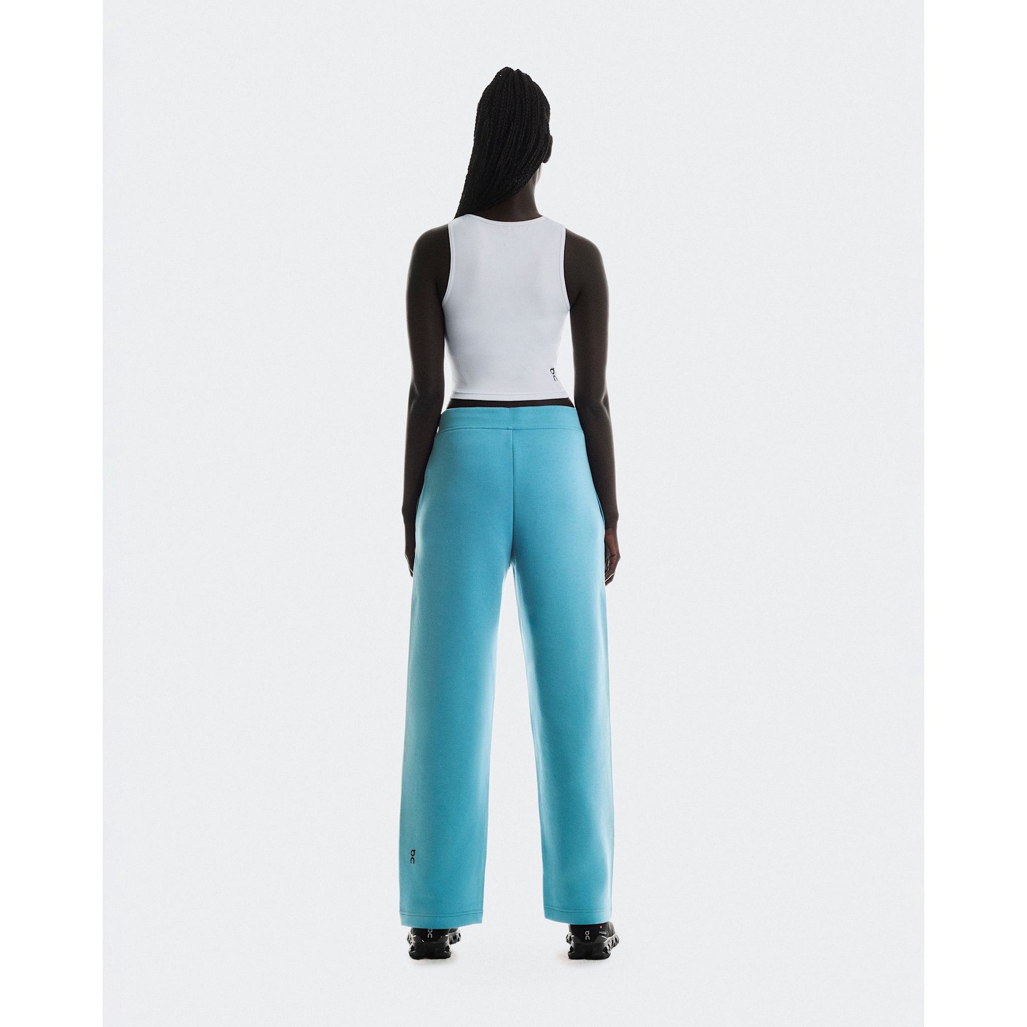 On Focus Tech Sweatpants Niagara
