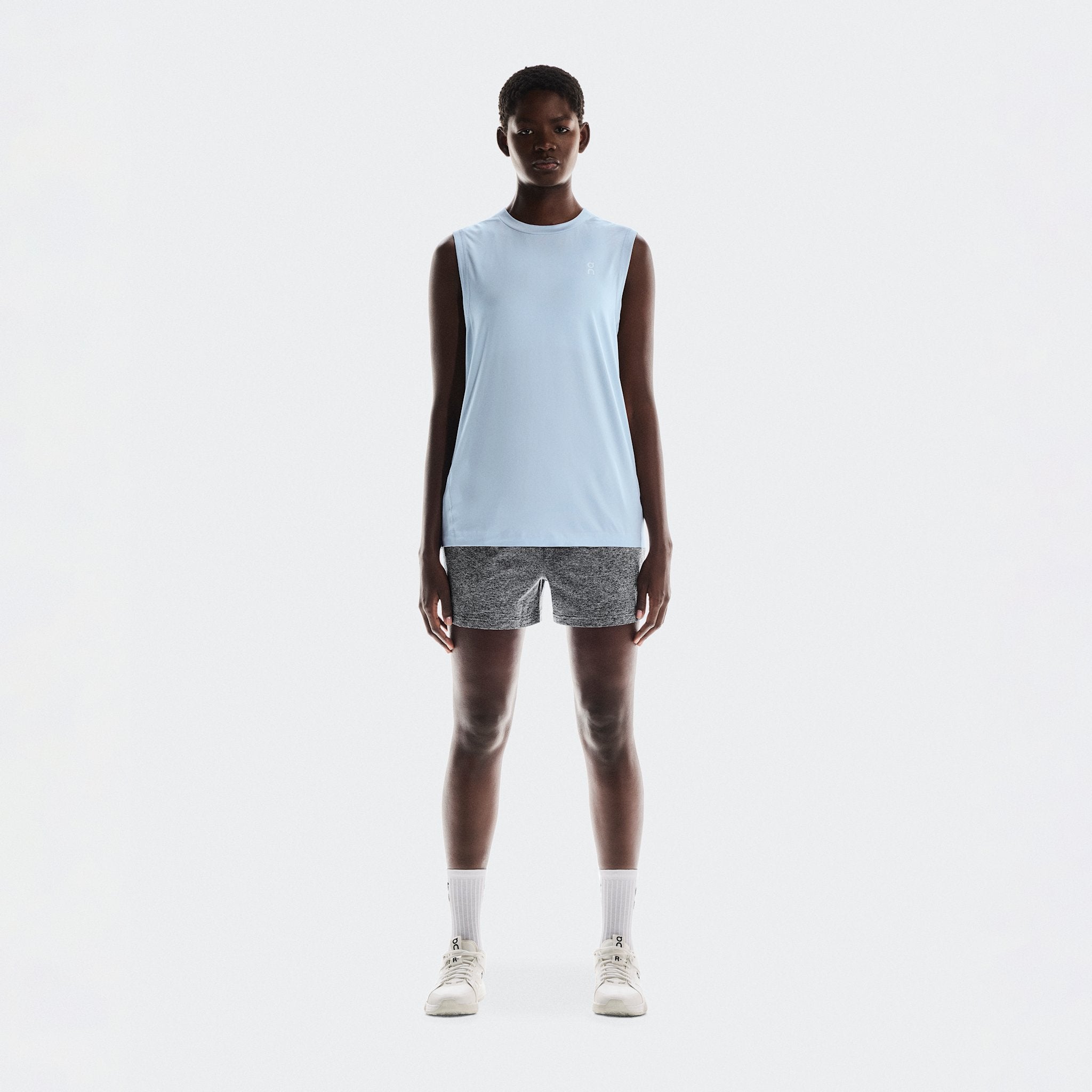 On Courtside Shorts Graphite