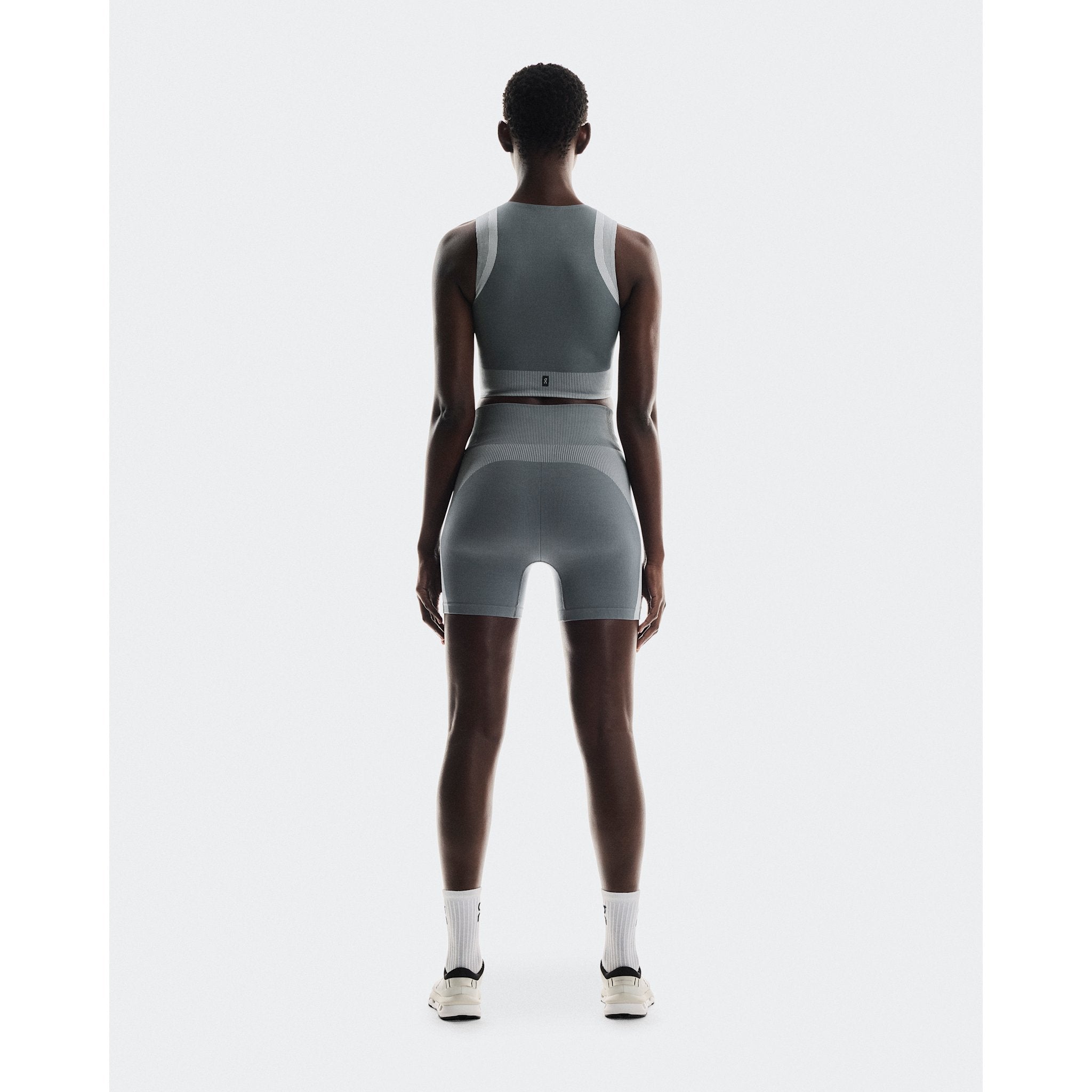 On Studio Knit Shorts Rock | Glacier