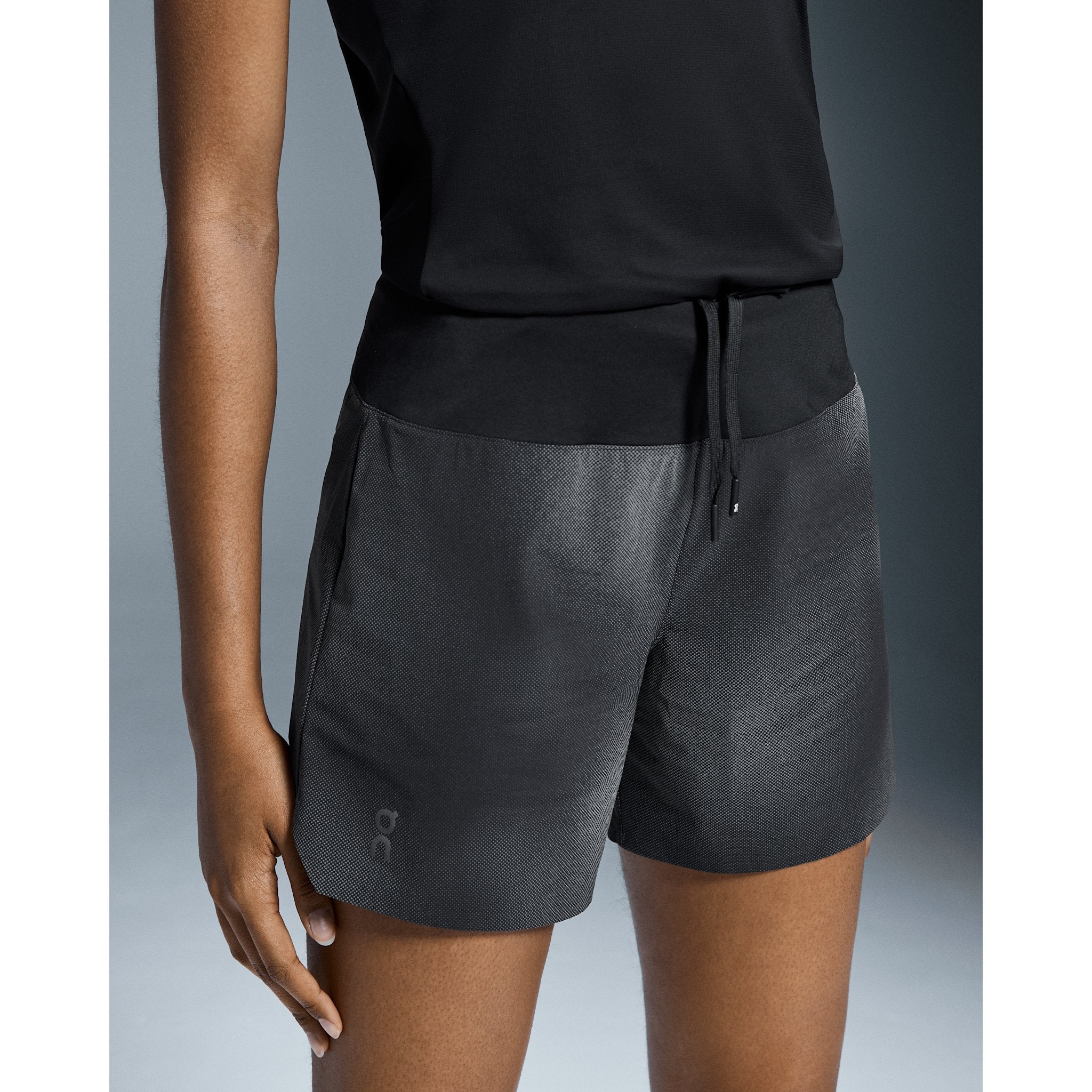 On Running Shorts Lumos Black
