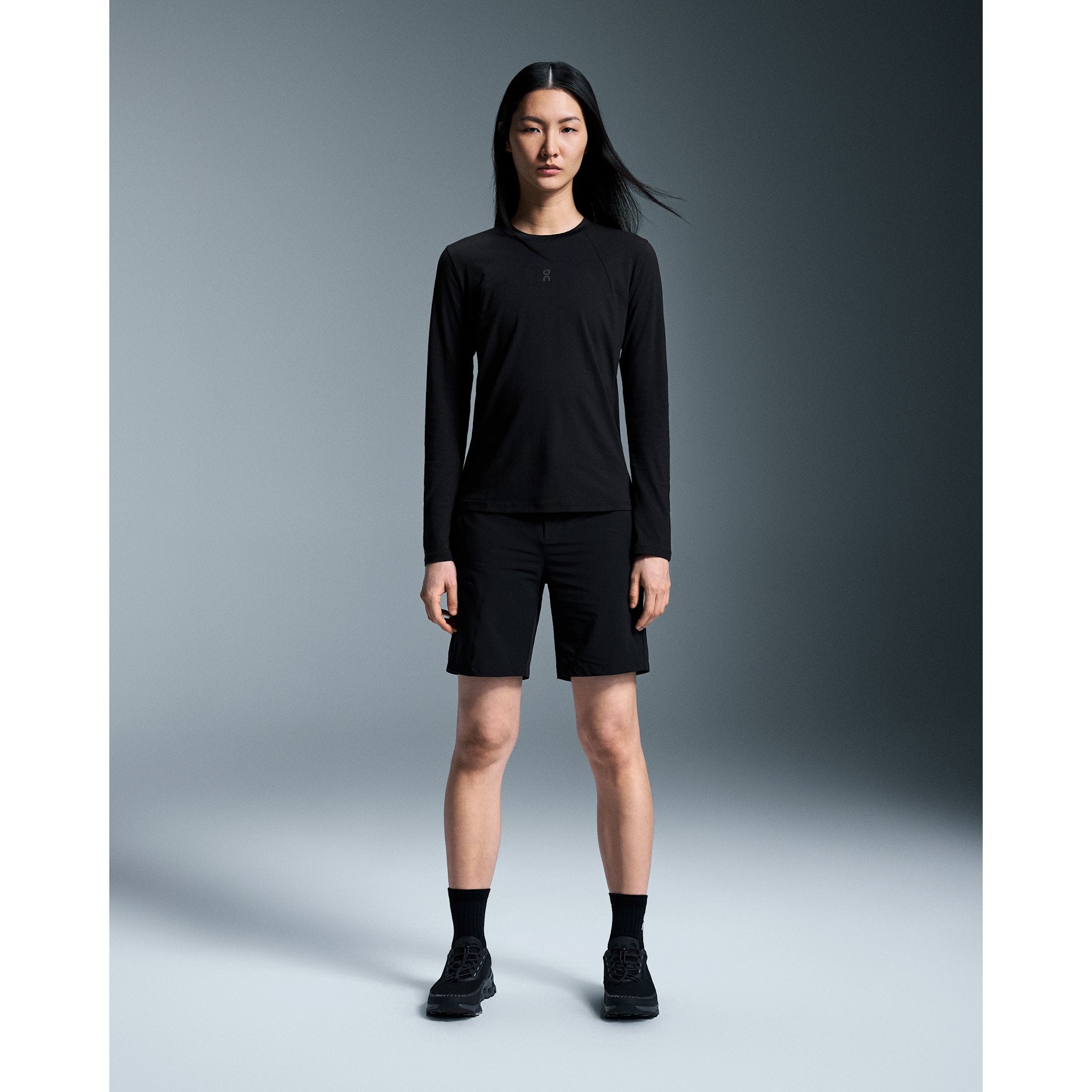 On Trek Long-T Black