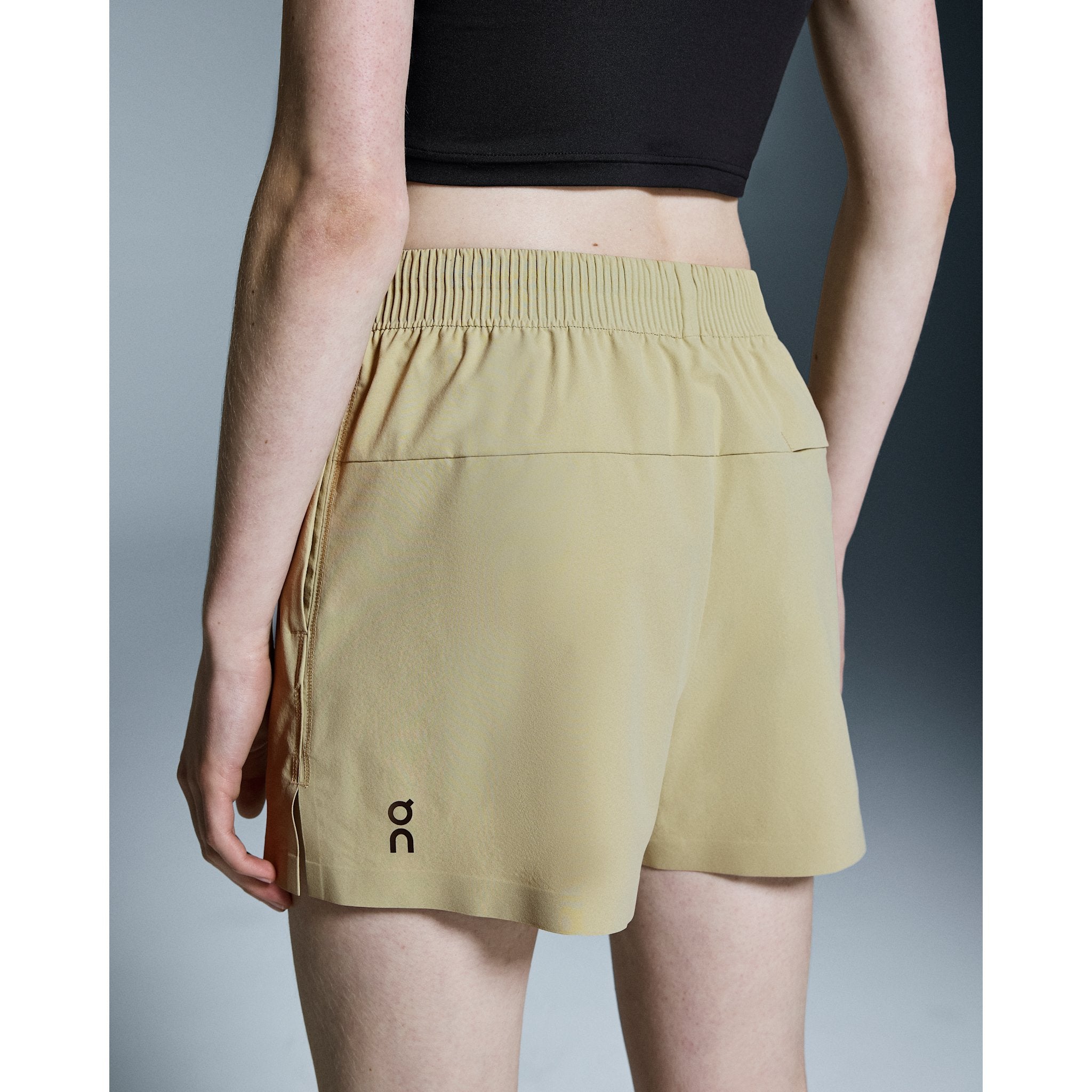 On Focus Shorts Caper