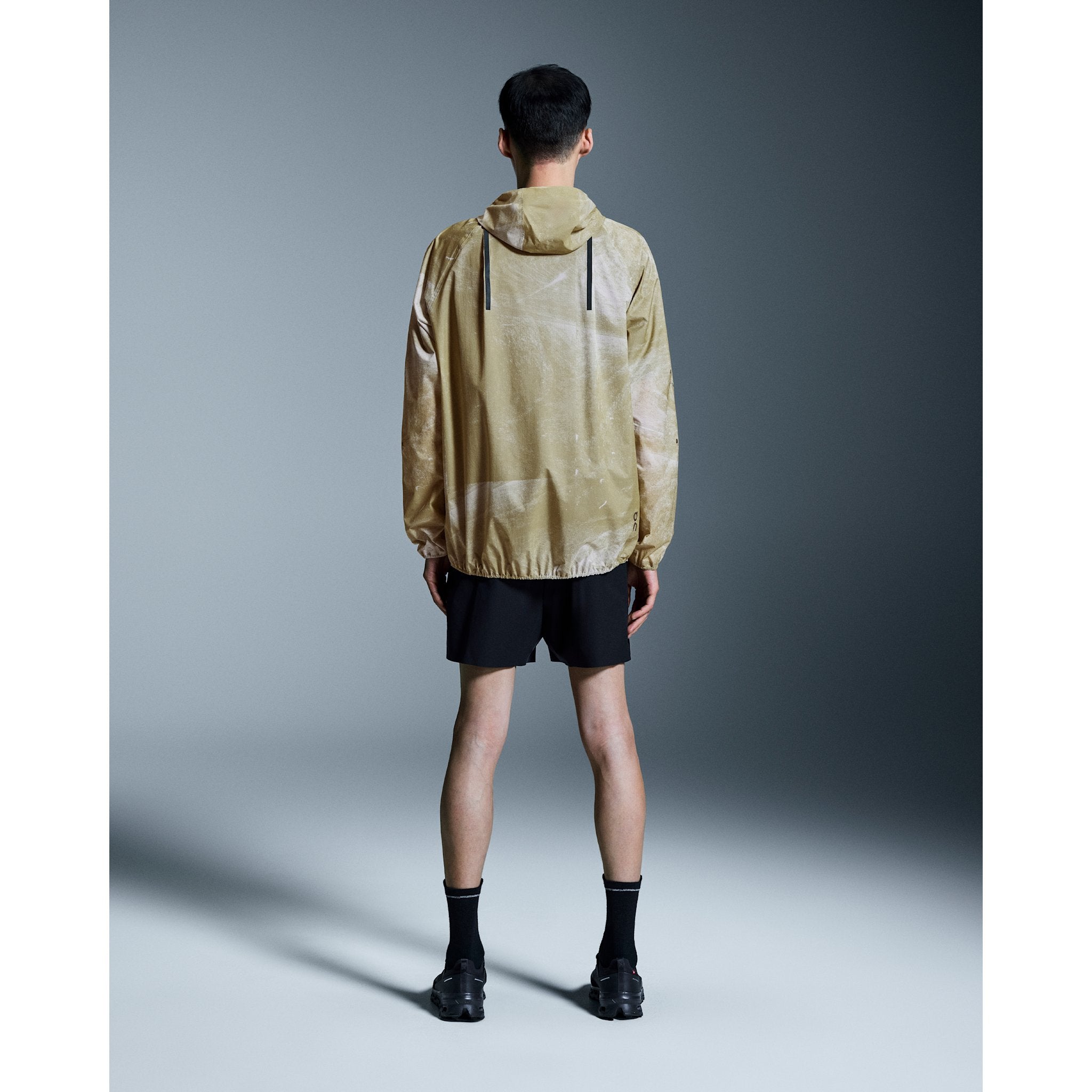 On Ultra Jacket White | Caper