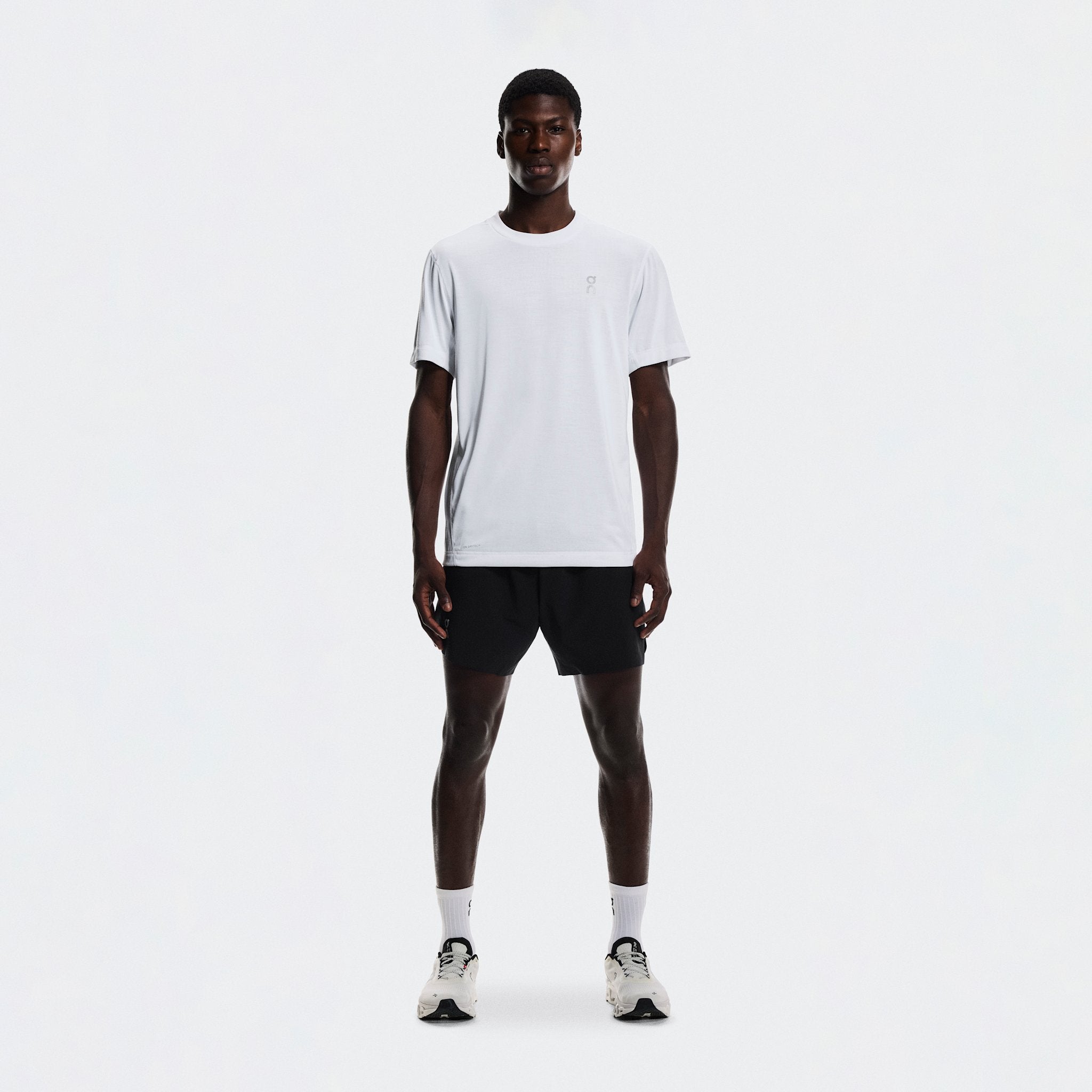 On Train Shorts Black