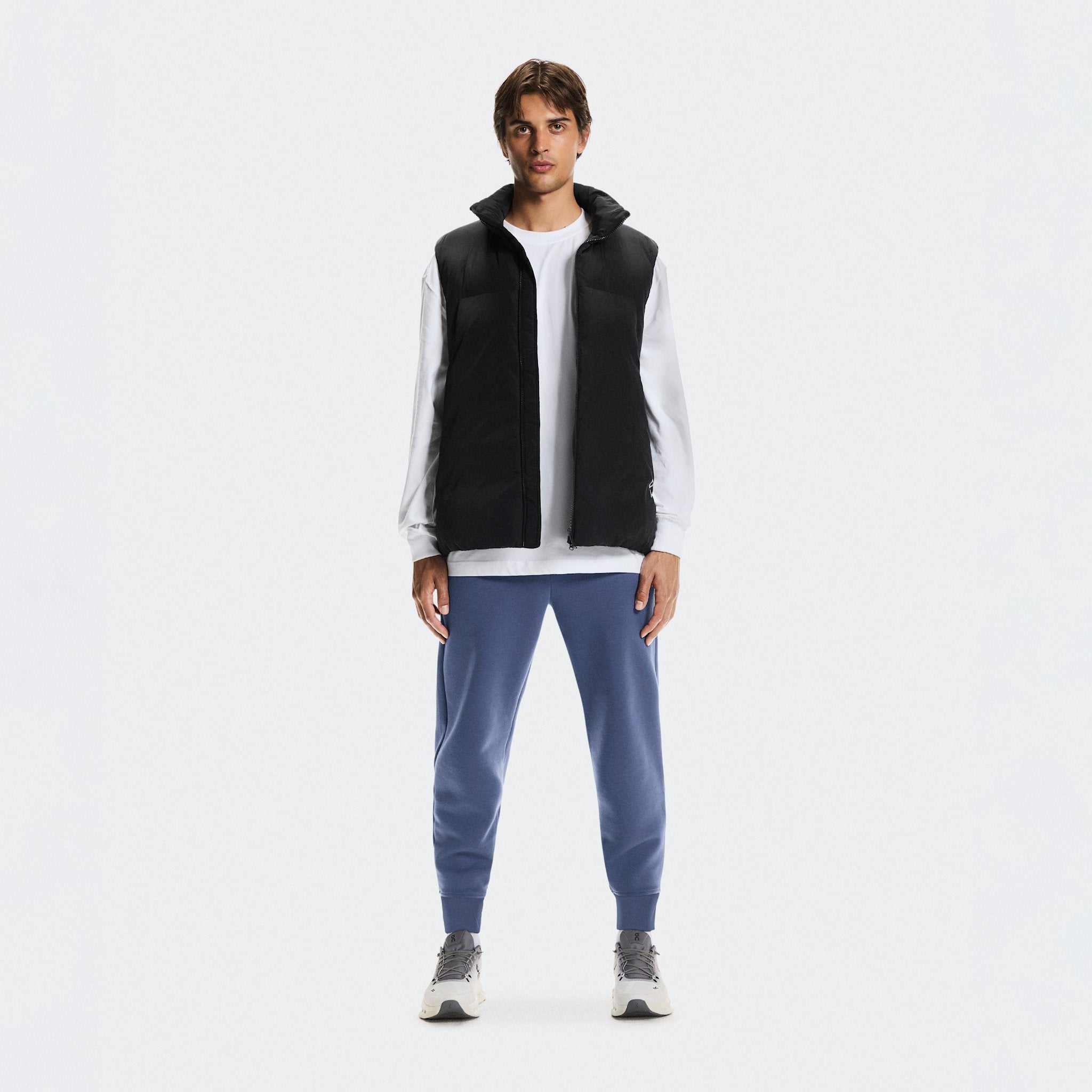 On Focus Tech Sweatpants Acai