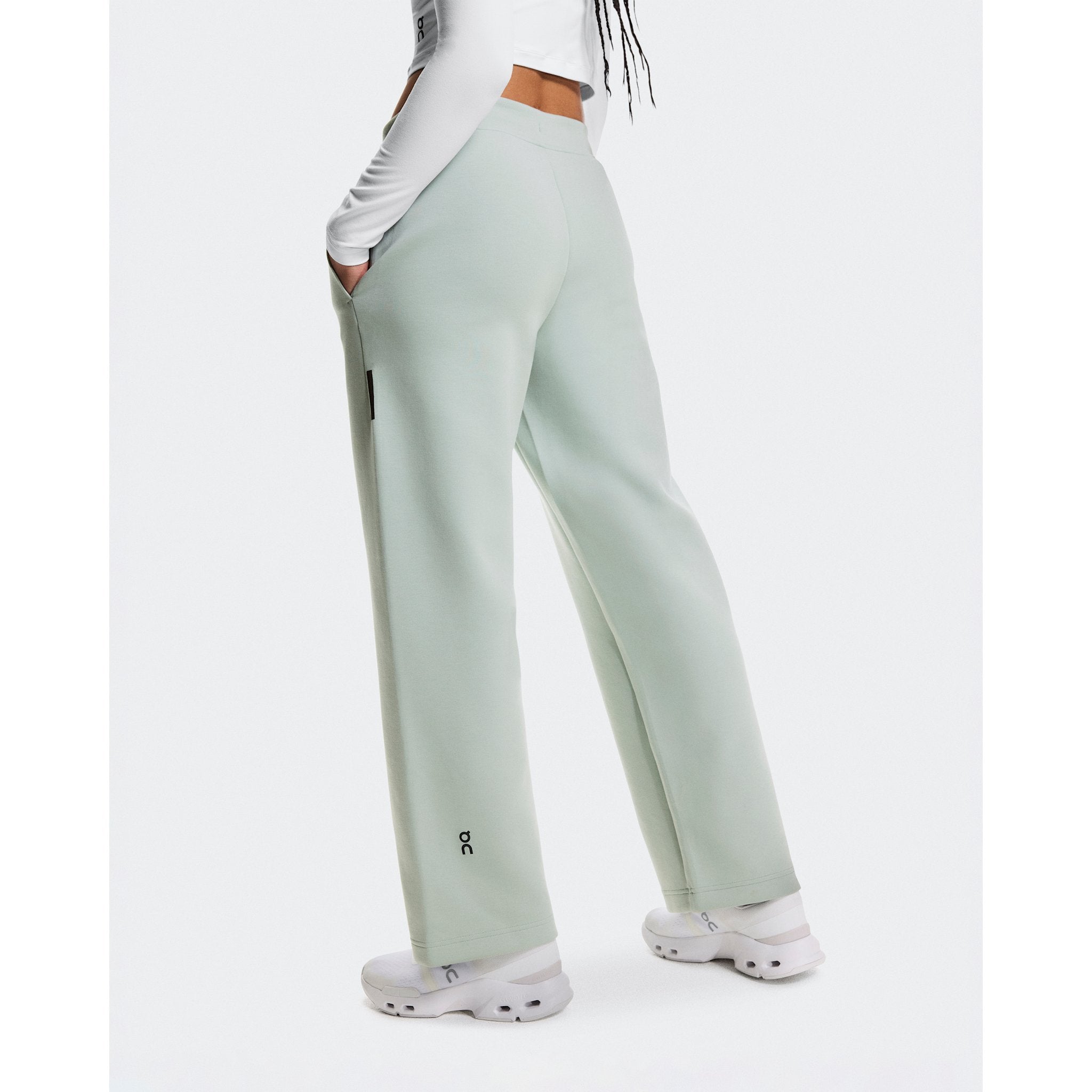 On Focus Tech Sweatpants Mineral
