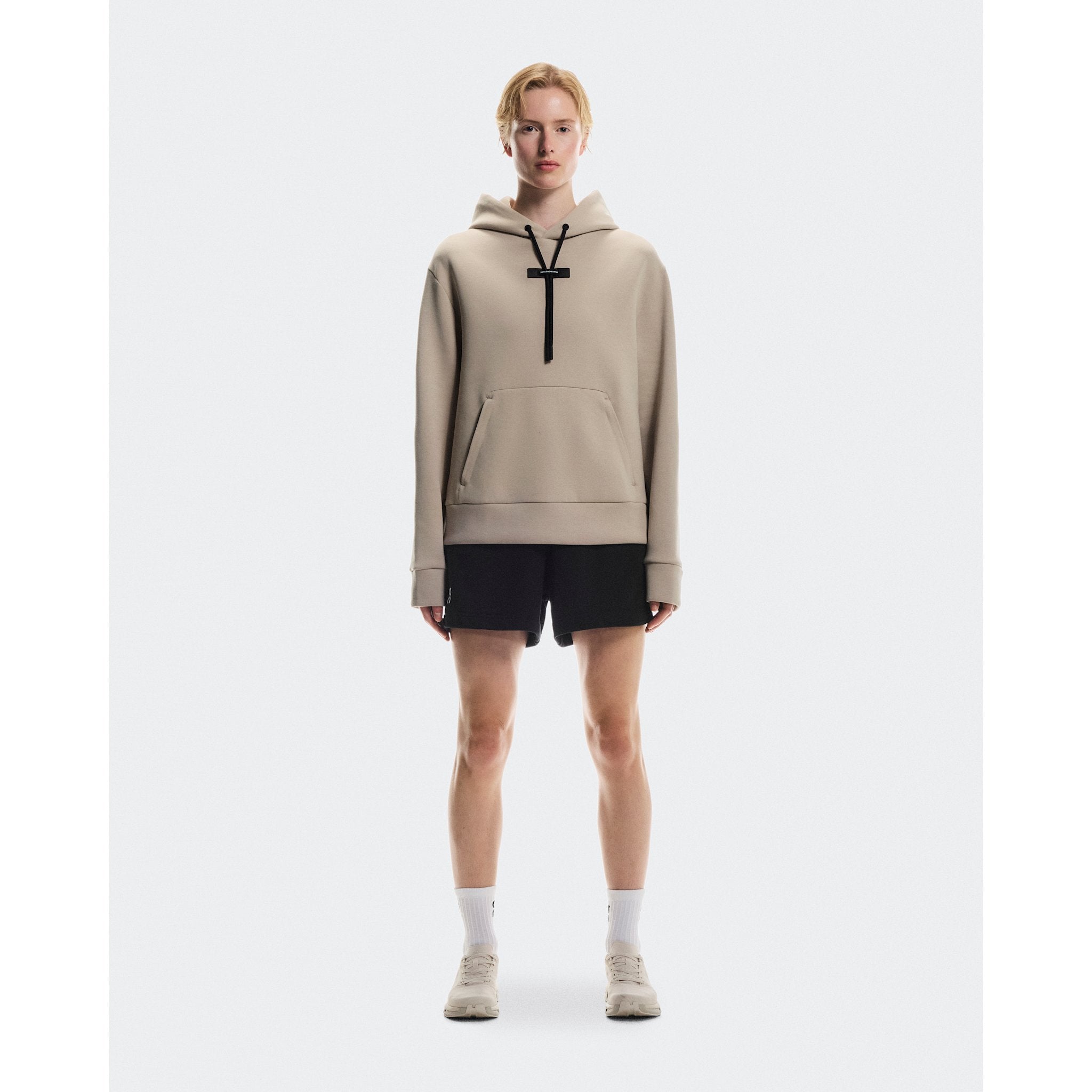 On Focus Tech Hoodie Desert