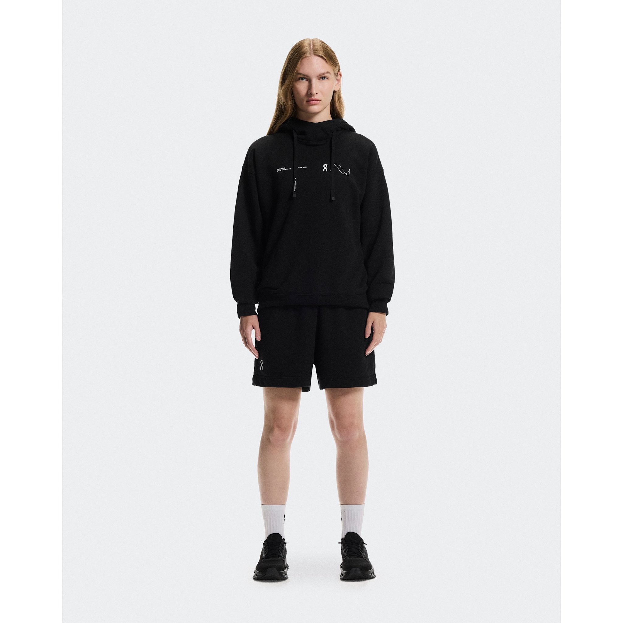 On Club Hoodie Avant Black