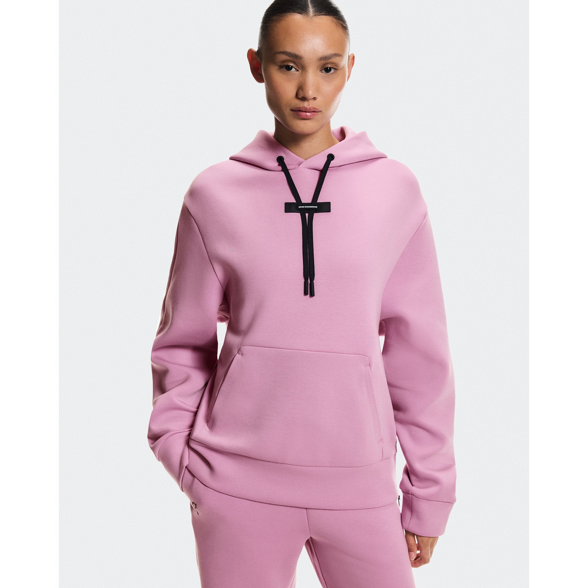 On Focus Tech Hoodie Sakura