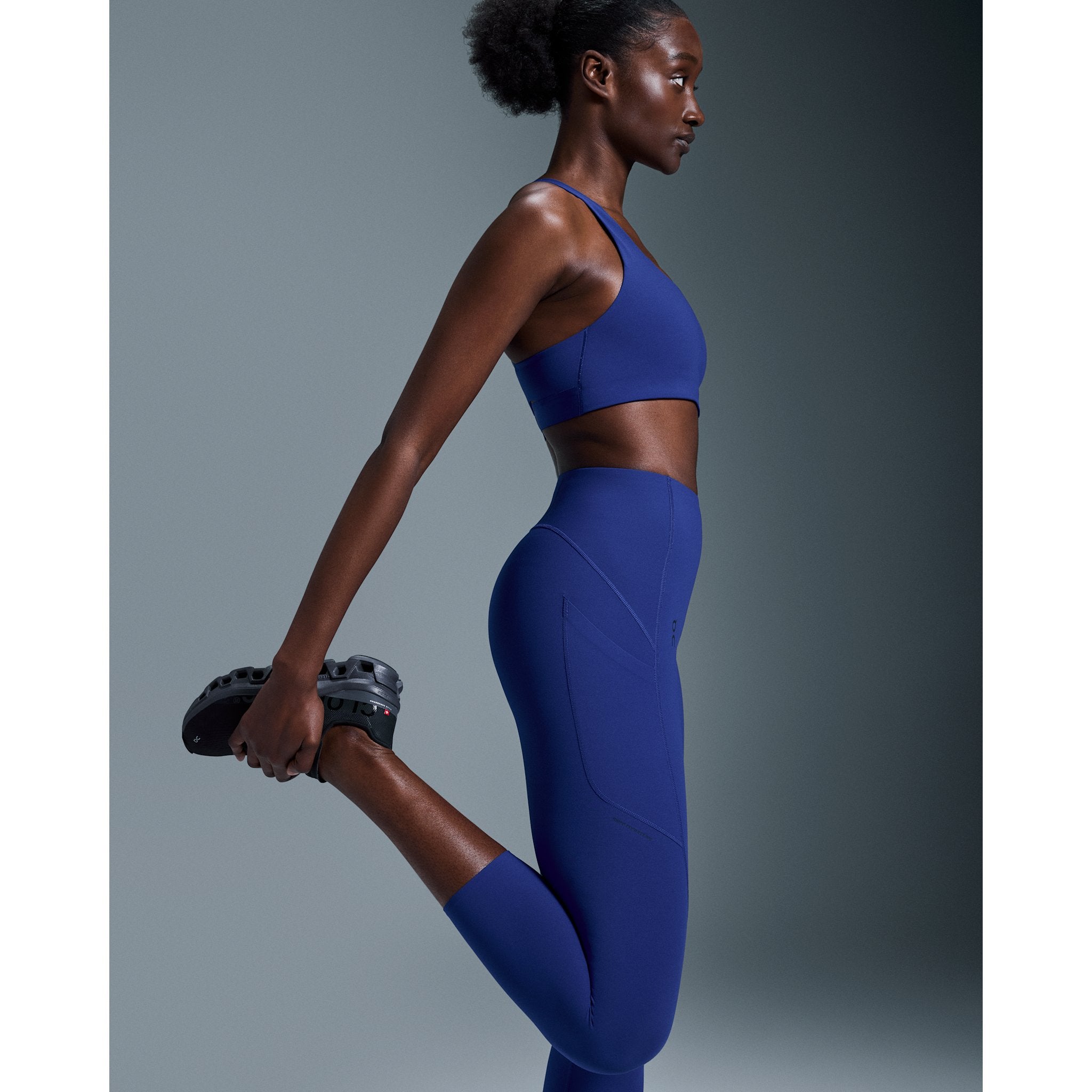 On Movement 3/4 Tights Indigo