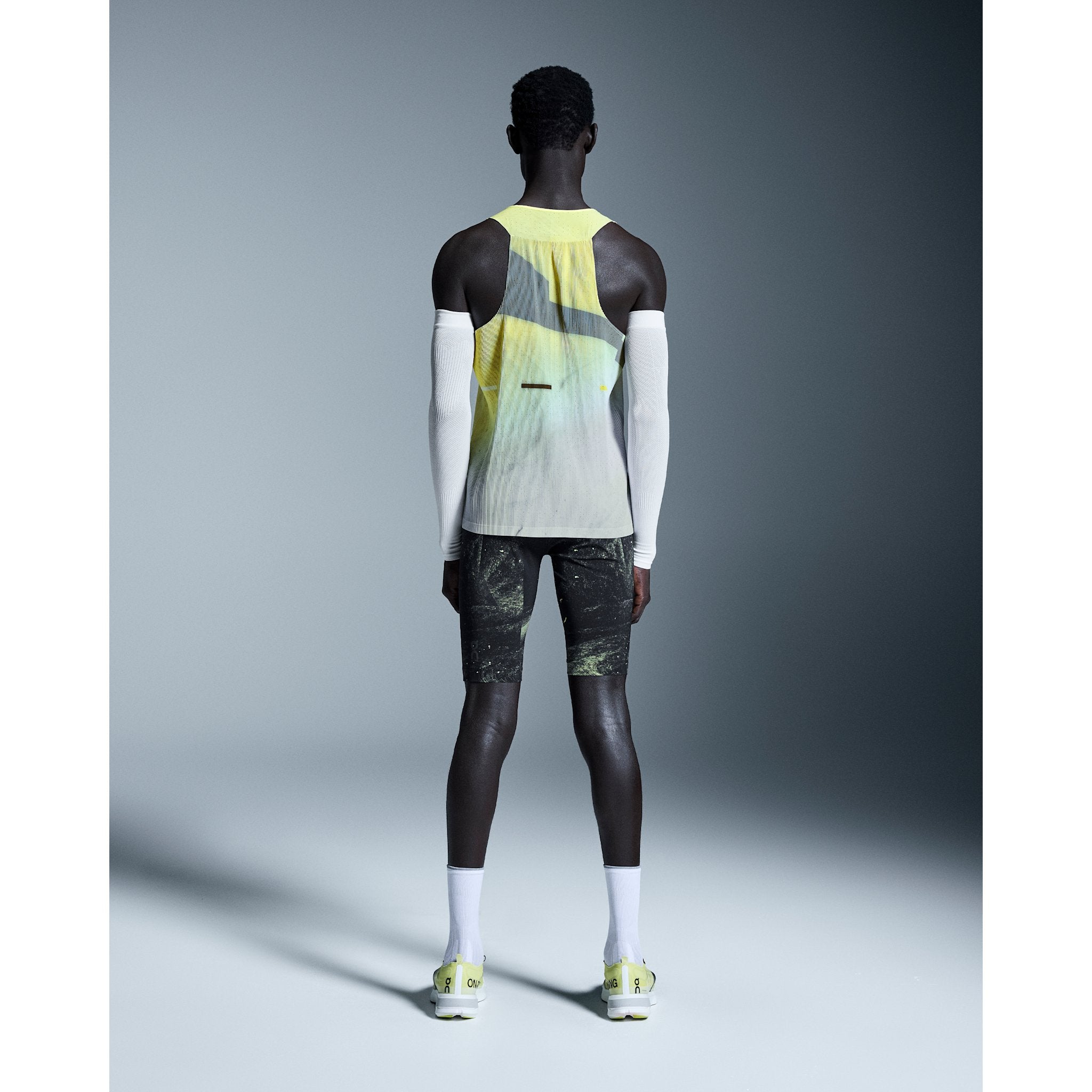 On Race Tights Half Black | Limelight