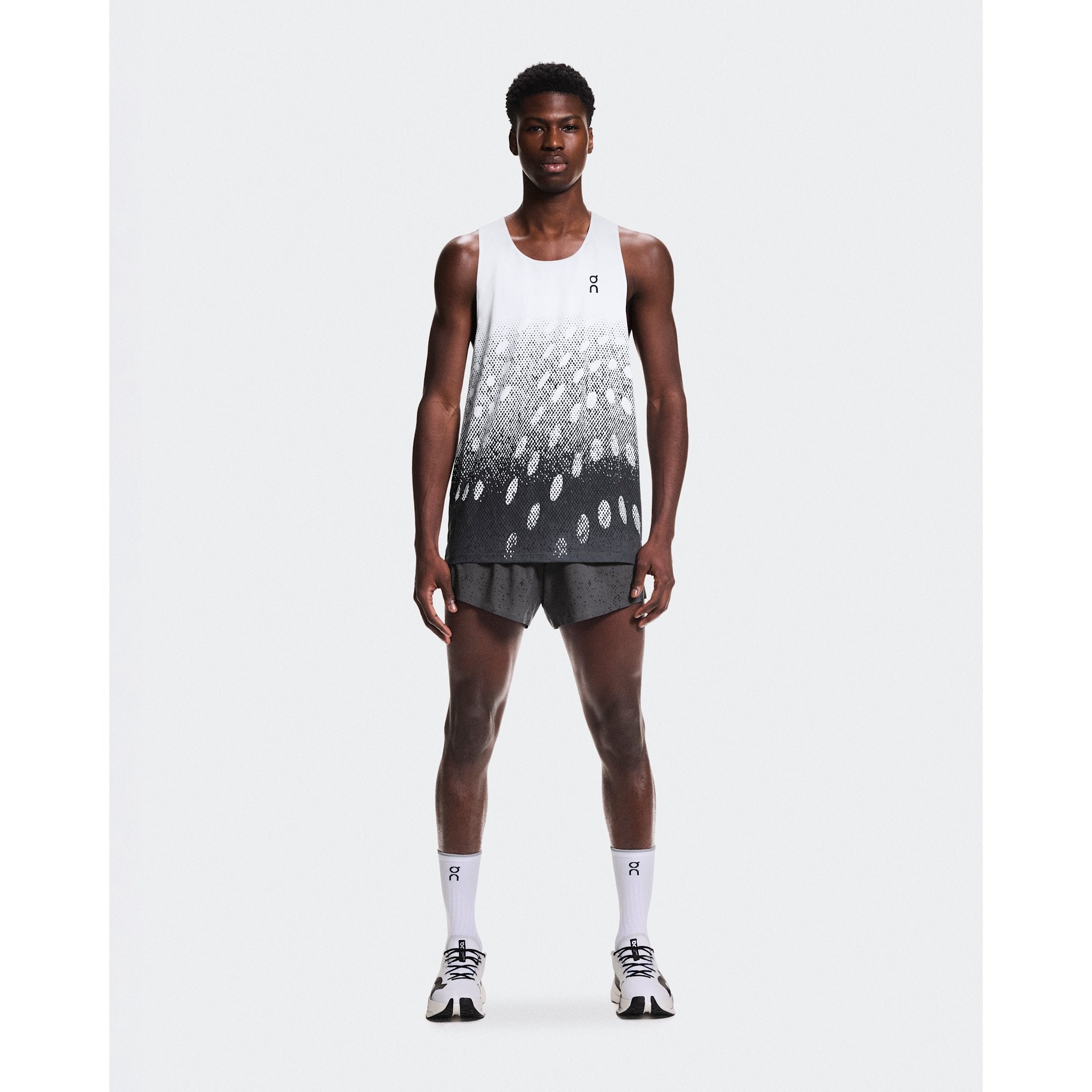 On Zero Singlet White | Iron