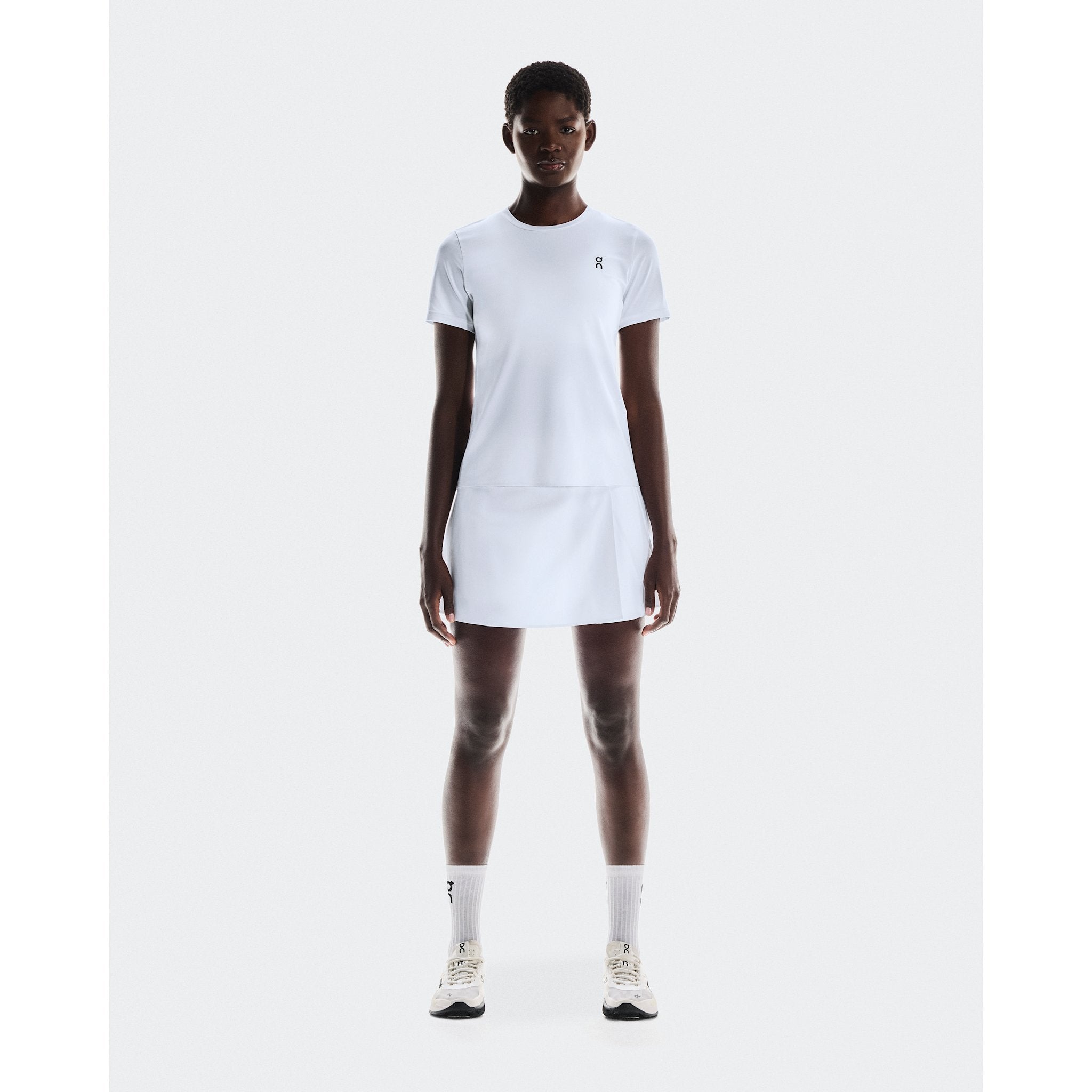 On Court-T All White