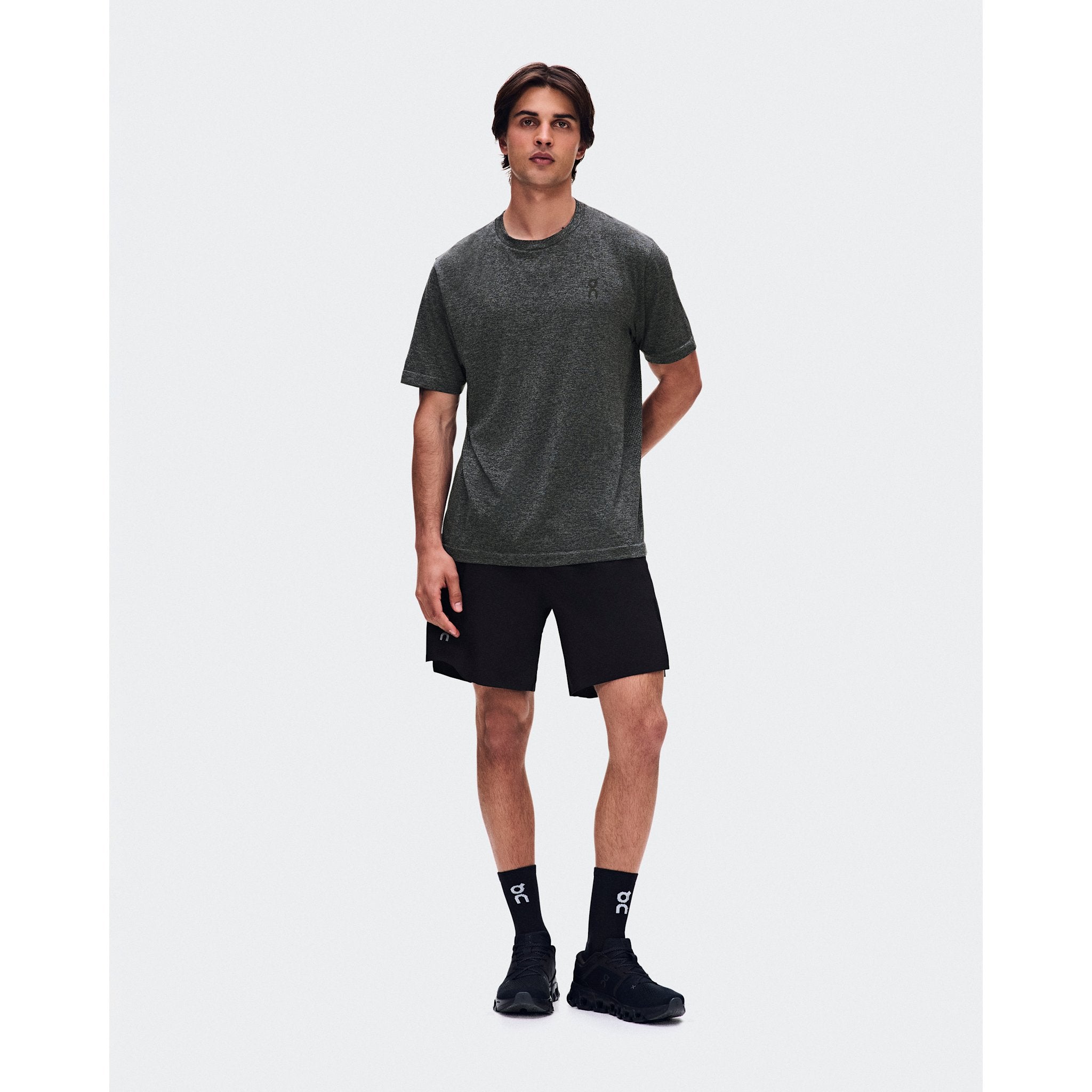 On Train Shorts 7" Black