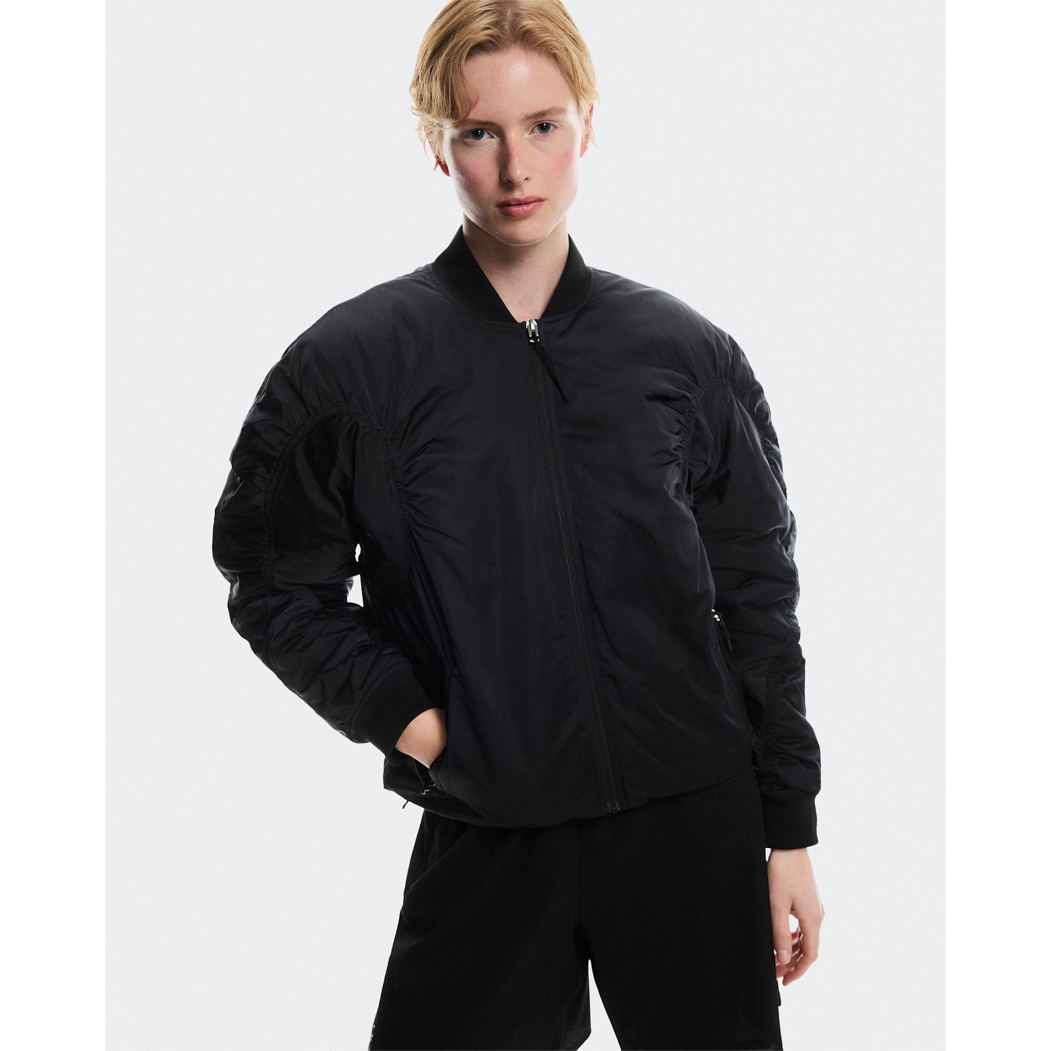 On Bomber Jacket Black