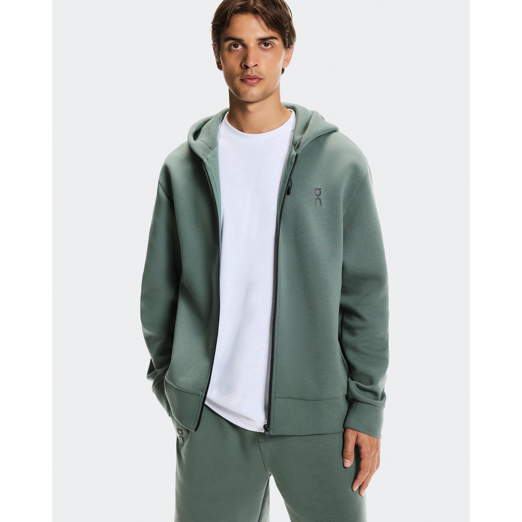 On Focus Tech Zip Hoodie Olive