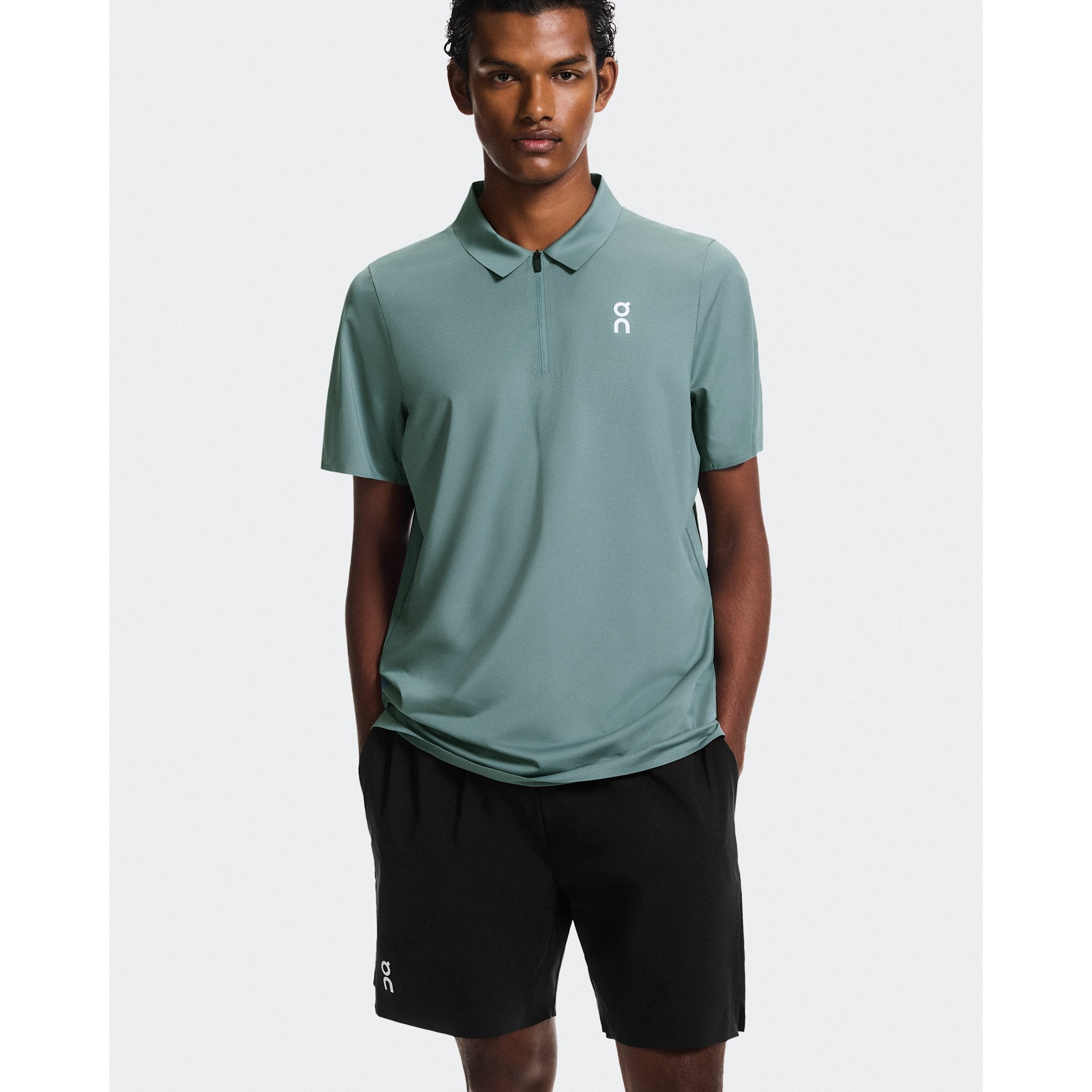 On 7" Court Shorts Black