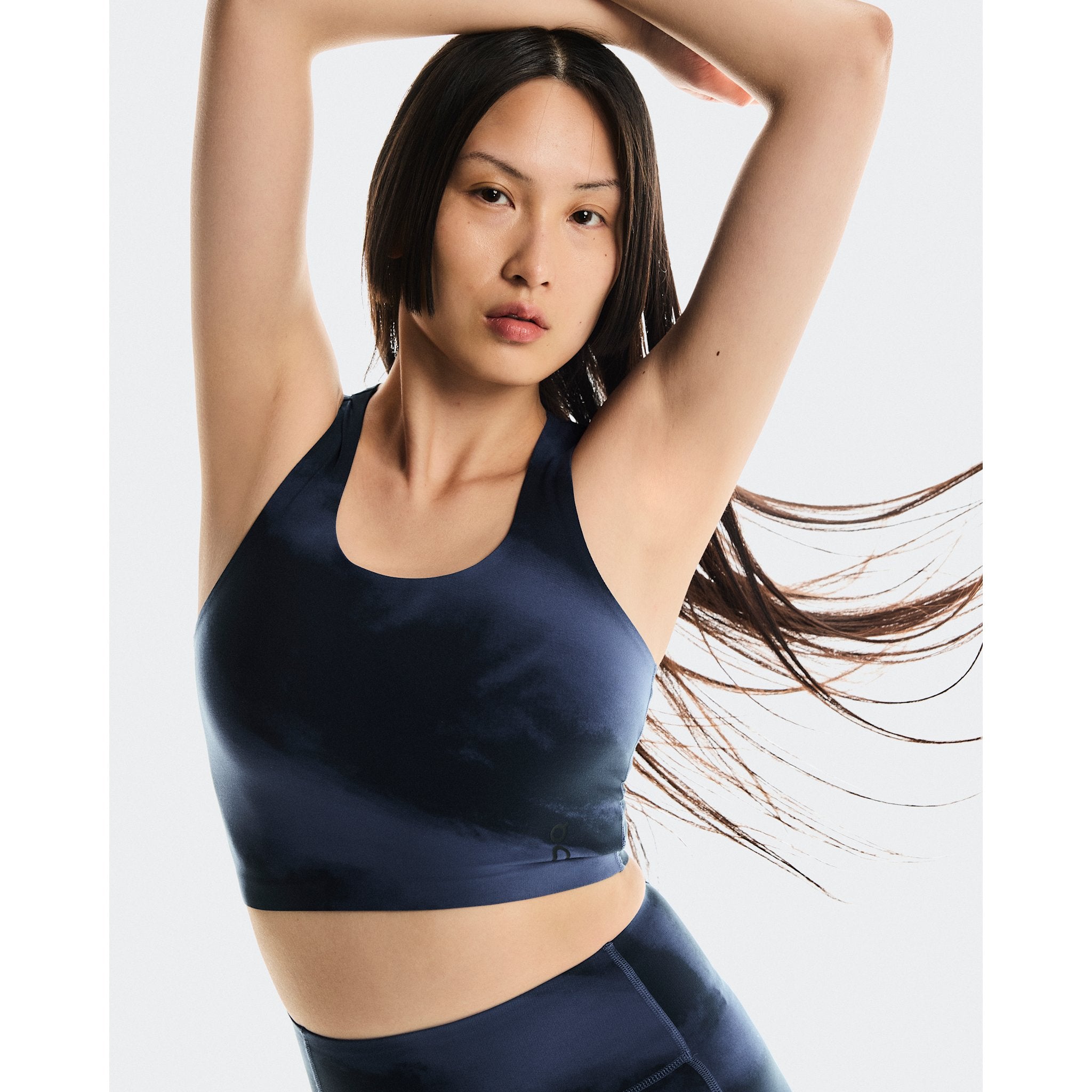 On Studio Open Back Crop Acai | Navy